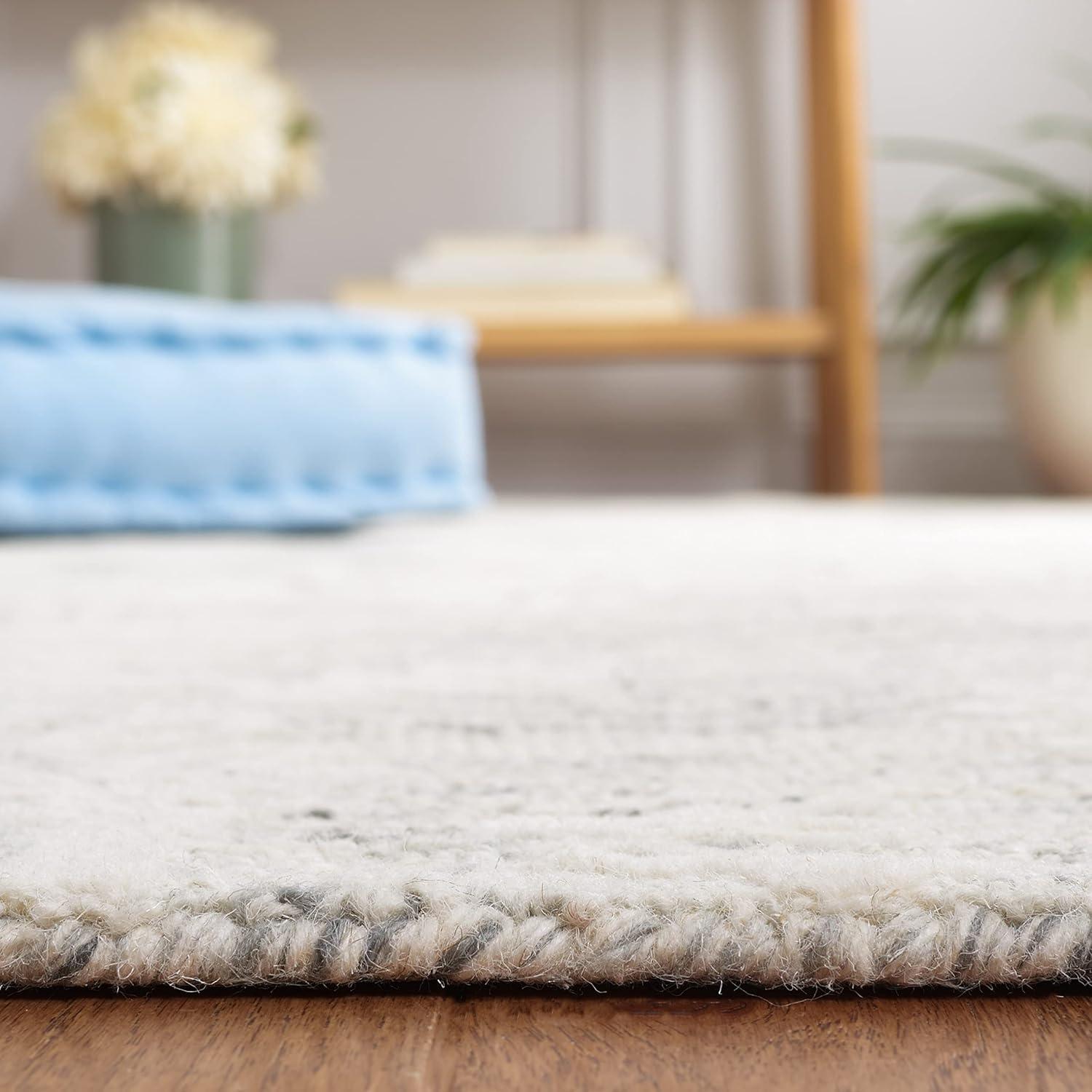 Metro MET877 Hand Tufted Indoor Area Rug - Grey/Ivory - 4'x6' - Safavieh