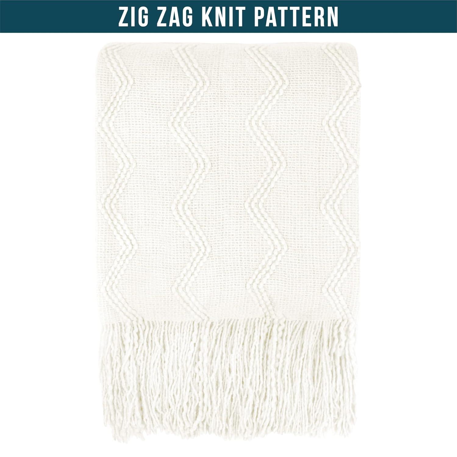 Pavilia Throw Blanket