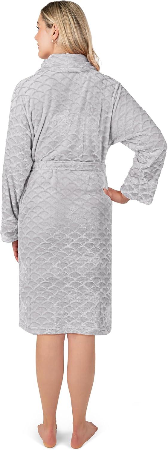 PAVILIA Short Robes for Women, Plush Soft Bathrobe Womens Lightweight, Fluffy Fuzzy Robe Knee Length, Shower Spa (Light Grey, Small-Medium)