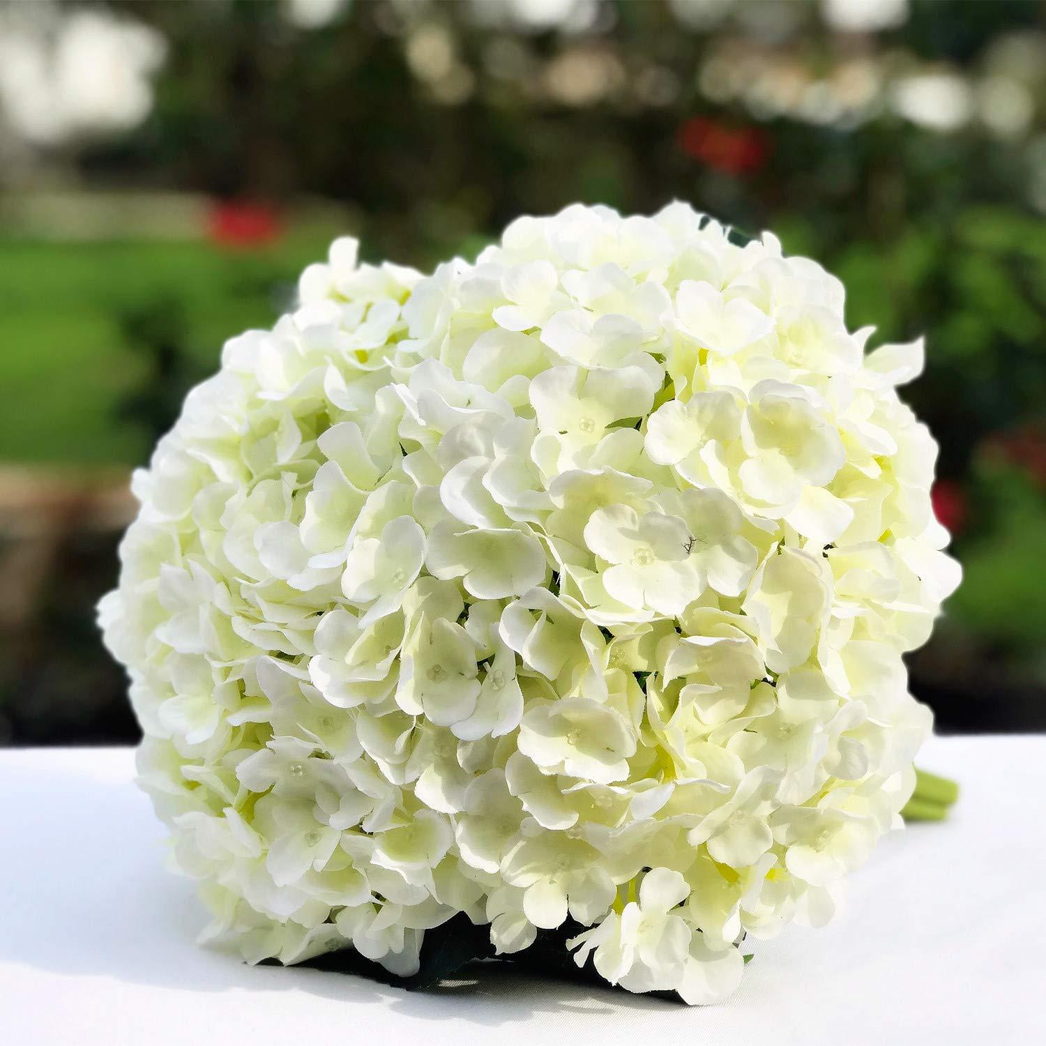 Enova Home Artificial Silk Hydrangea Flowers Arrangement in Clear Glass Vase with Faux Water (Cream)