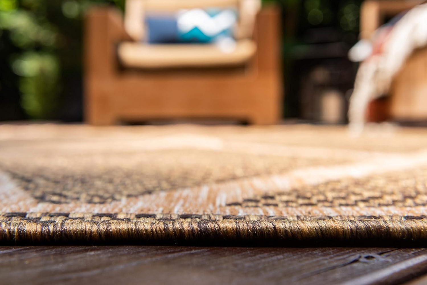 Unique Loom Outdoor Trellis Collection Area Rug - Diamonds (4' 1" x 6' 1" Rectangle Brown/Tan)