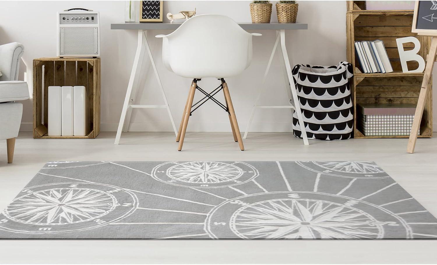 Navy Hand-Tufted Synthetic Rectangular 5' x 7' Outdoor Rug