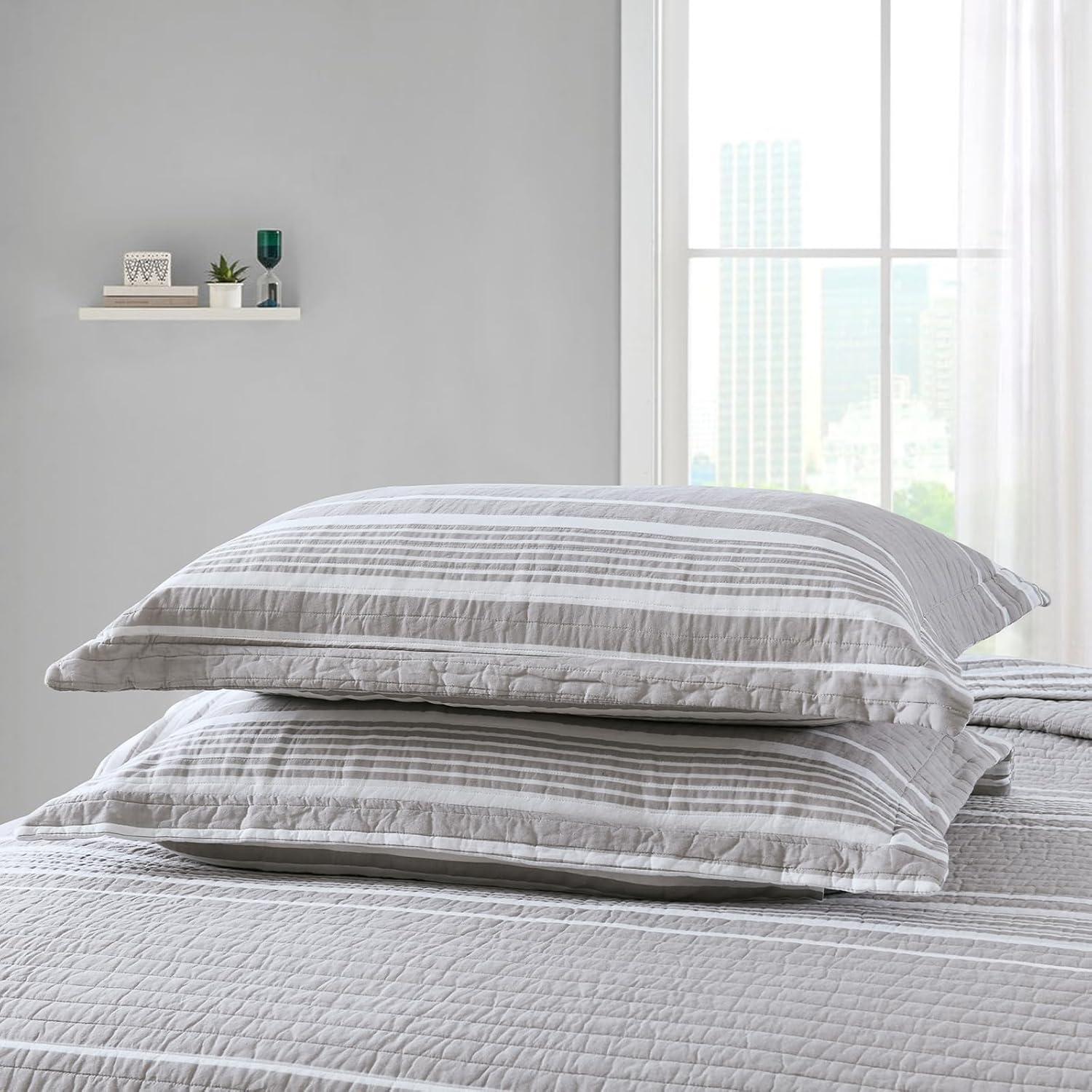 3pc King Farmhouse Striped Reversible Quilt Bedding Set Gray - Lush Décor