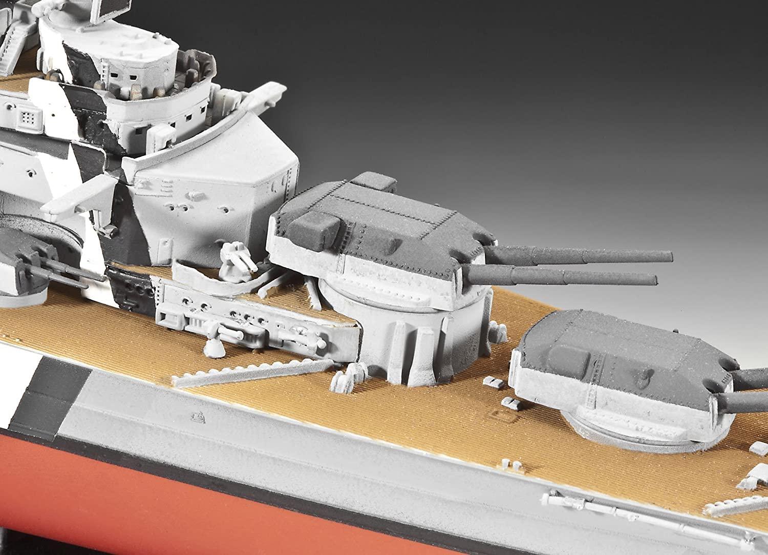 1/700 German Bismarck Battleship