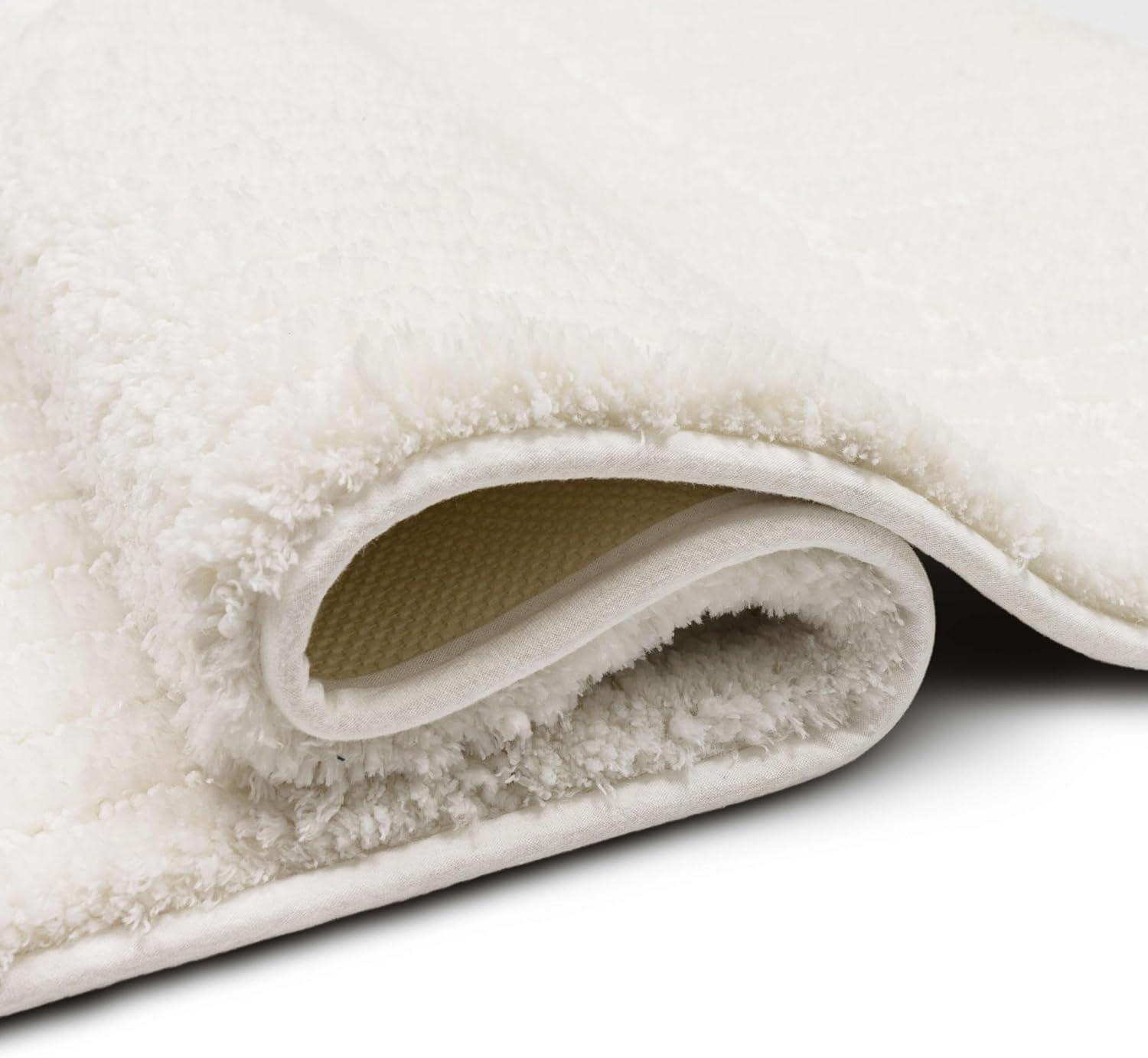 Sanctuary White Plush Cotton Bath Mat 2' x 3' 4"