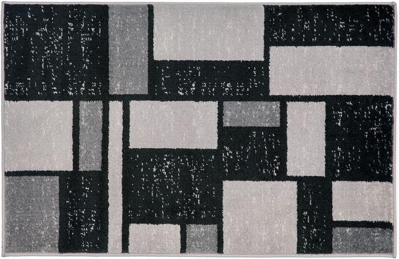 Reversible Geometric Gray Synthetic Area Rug 2' x 3'