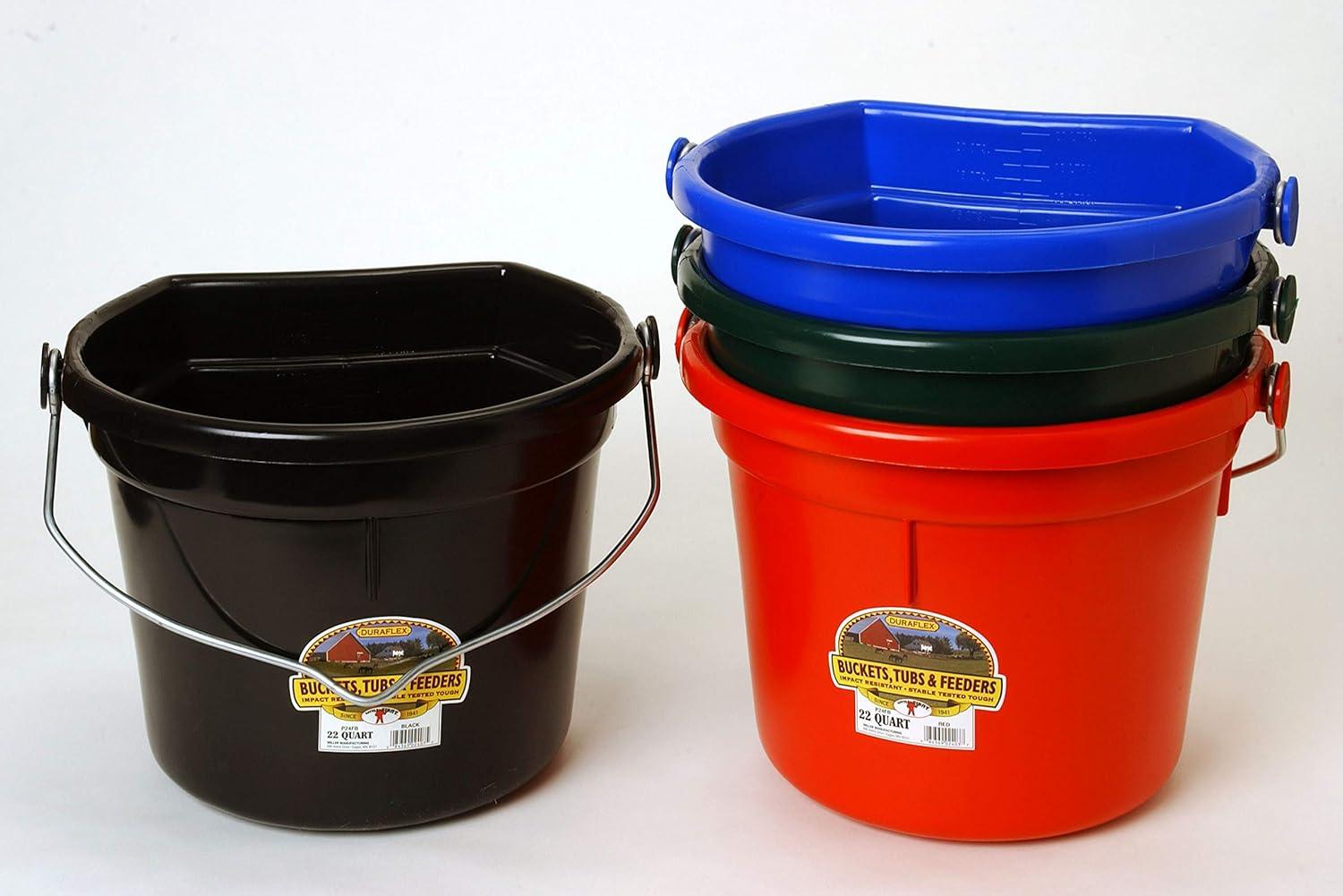 Little Giant 22 Quart Durable and Heavy-Duty Flat Plastic Animal Feed Bucket with Knob Bail and Stacking Ribs for Farms and Ranches, Black