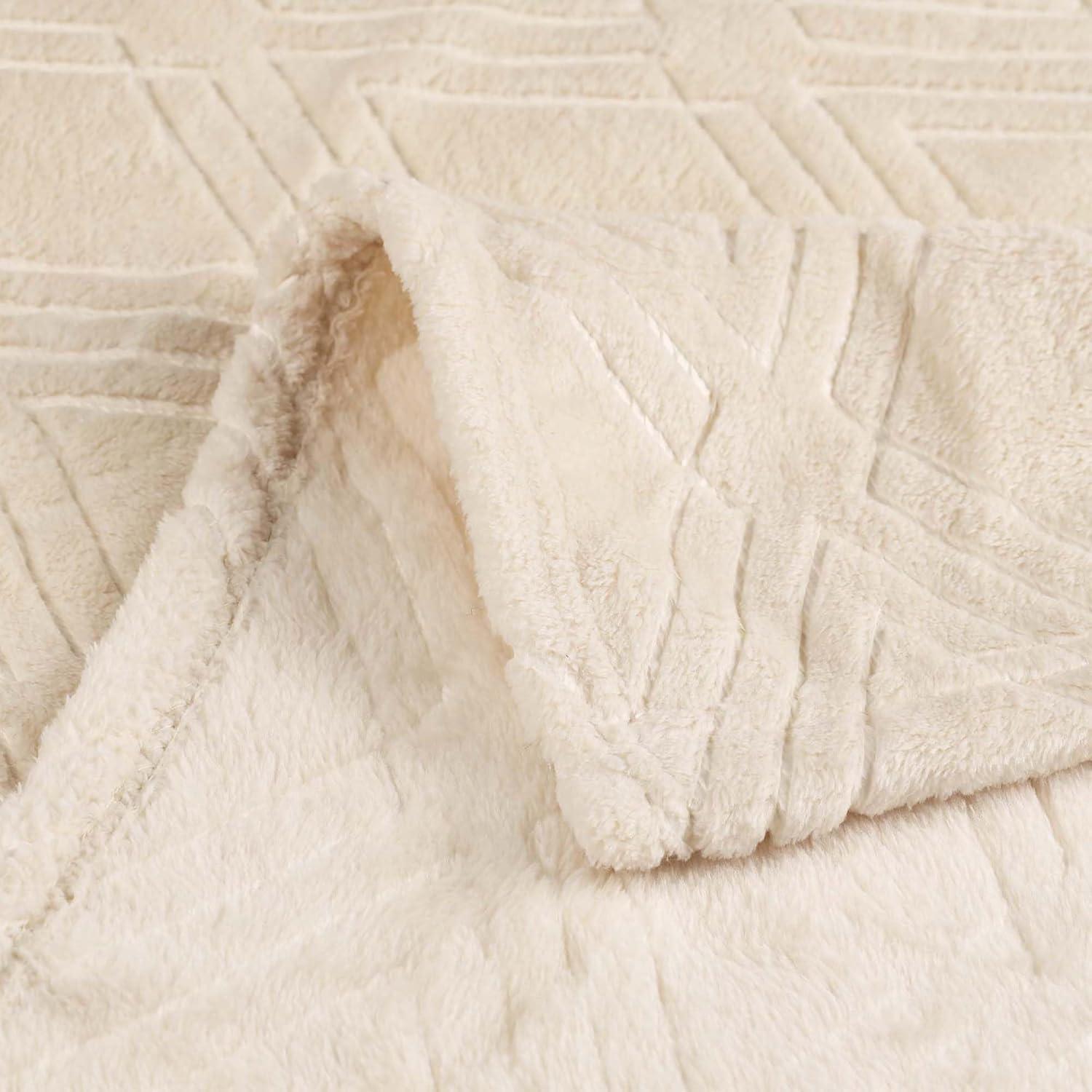 Superior Alaska Fleece Diamond Fluffy Blanket, King, Cream