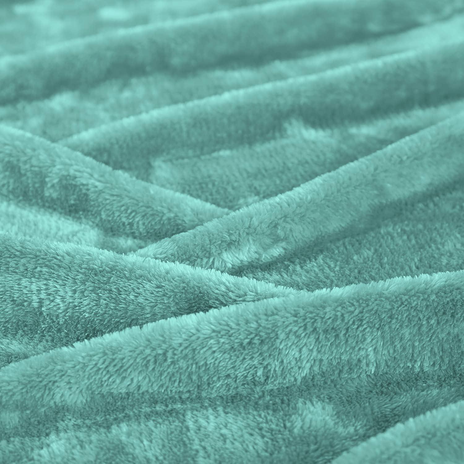 Superior Superior Solid Polyester Reversible All-Season Fleece Throws Blanket