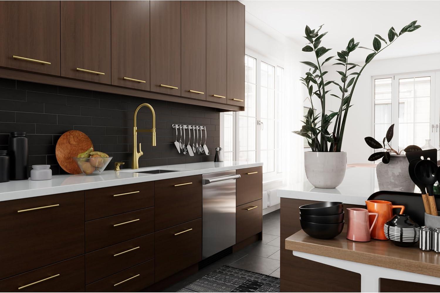 Ceylon Single Handle Culinary Pull Down Sprayer Kitchen Faucet in Brushed Gold