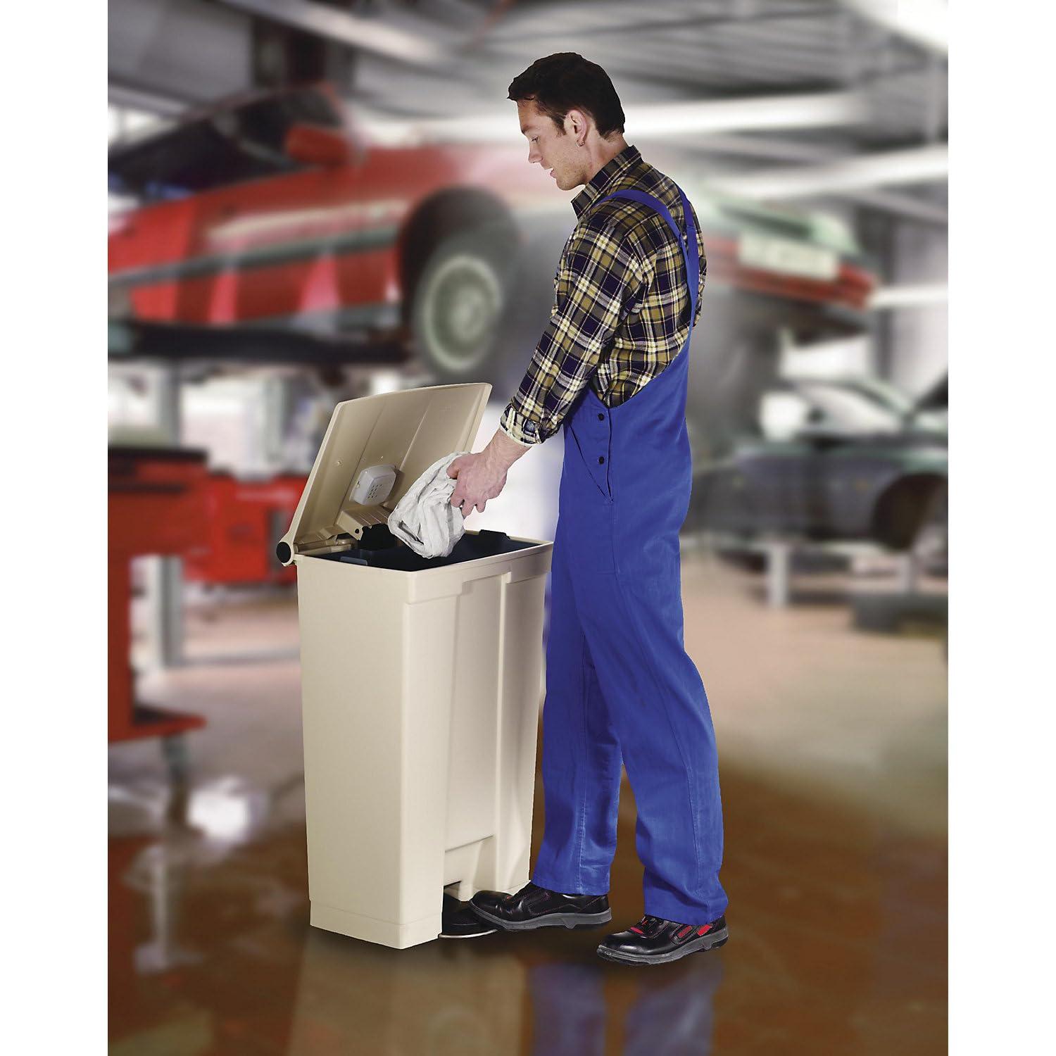 Rubbermaid Commercial Products Plastic Step On Kitchen Trash Can - 23 Gallons