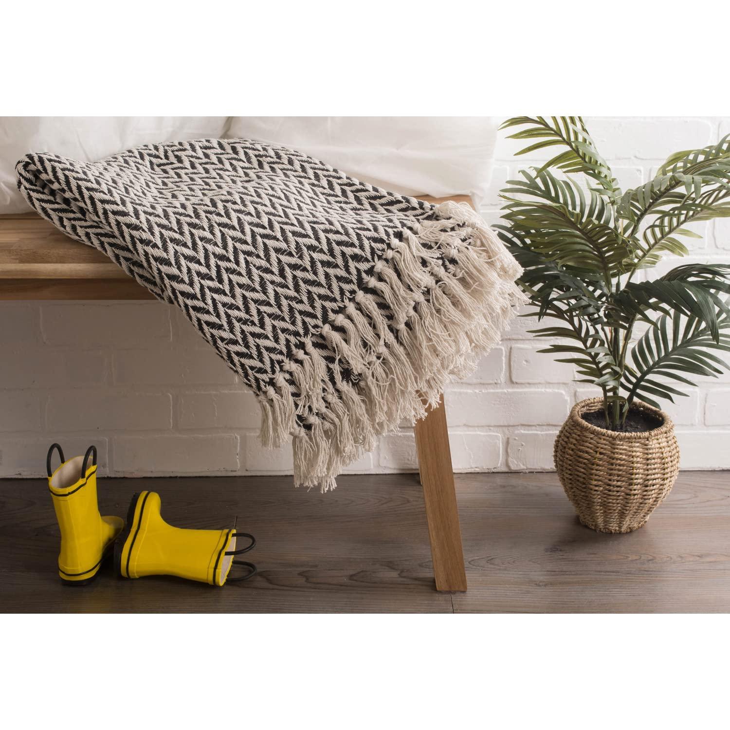 Design Imports Dll Hand Woven Throw Blanket