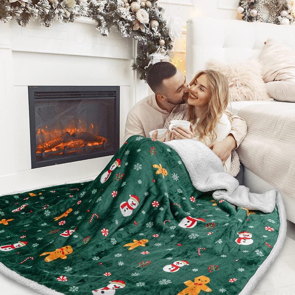 PAVILIA Premium Christmas Sherpa Throw Blanket | Christmas Decoration Gift, Fleece, Plush, Warm, Cozy Reversible Microfiber Holiday Blanket | Green Gingerbread - 50x60