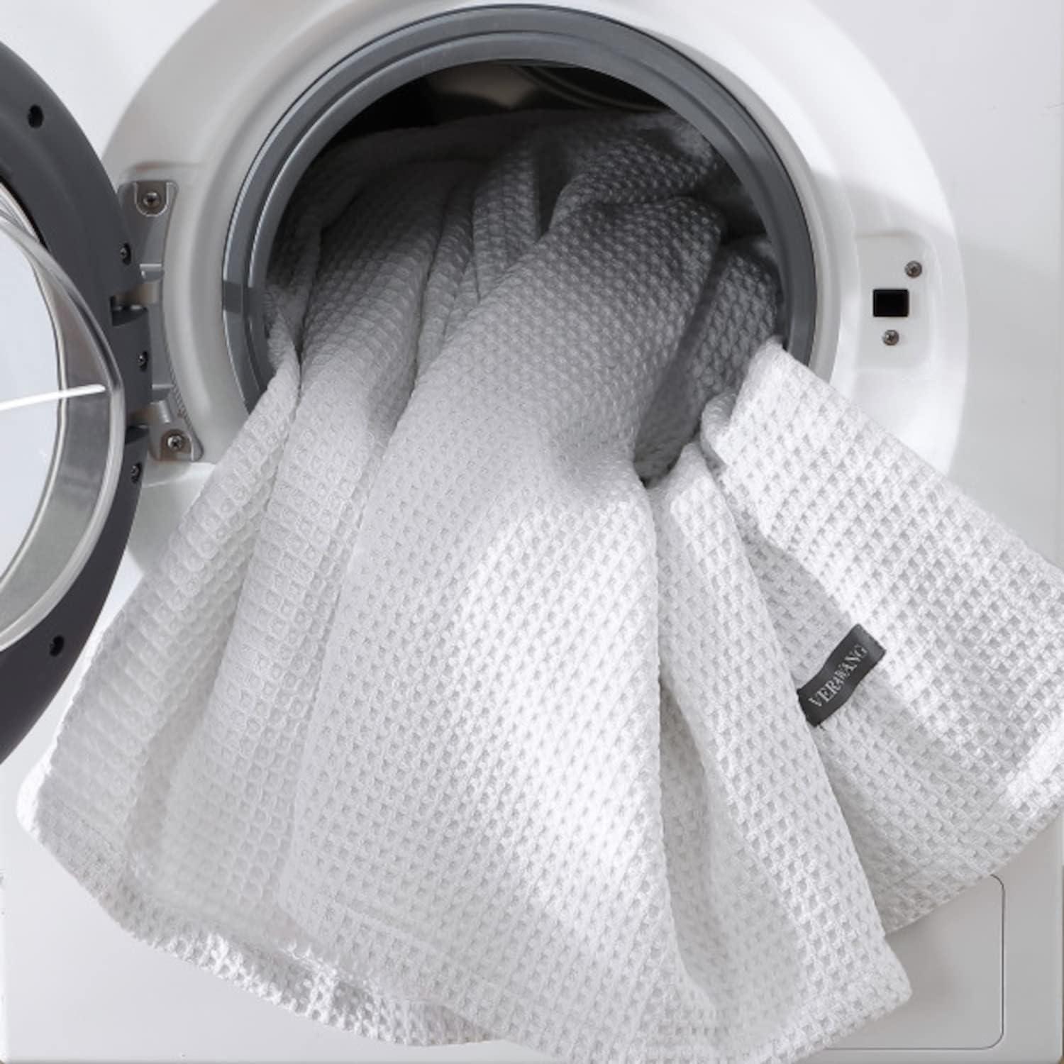 Vera Wang Waffleweave Cotton Blanket