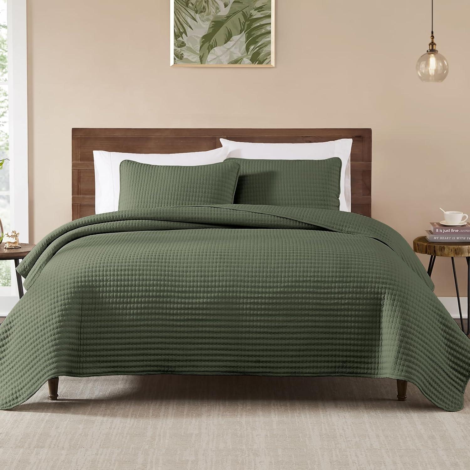 Lightweight Soft Bedspread Coverlet Green - 3 Piece - Queen