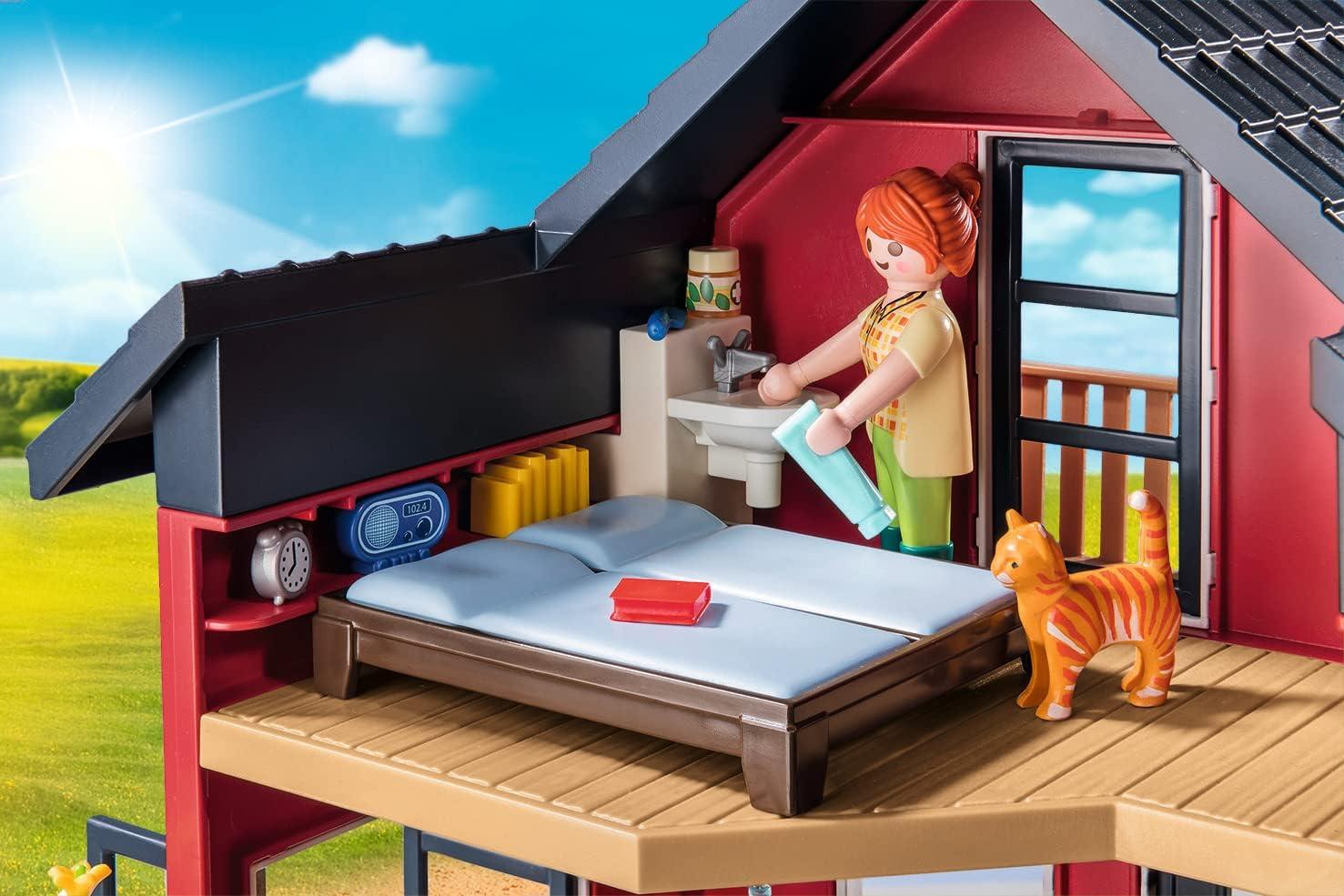 Playmobil Country - Farmhouse w/ Outdoor Area
