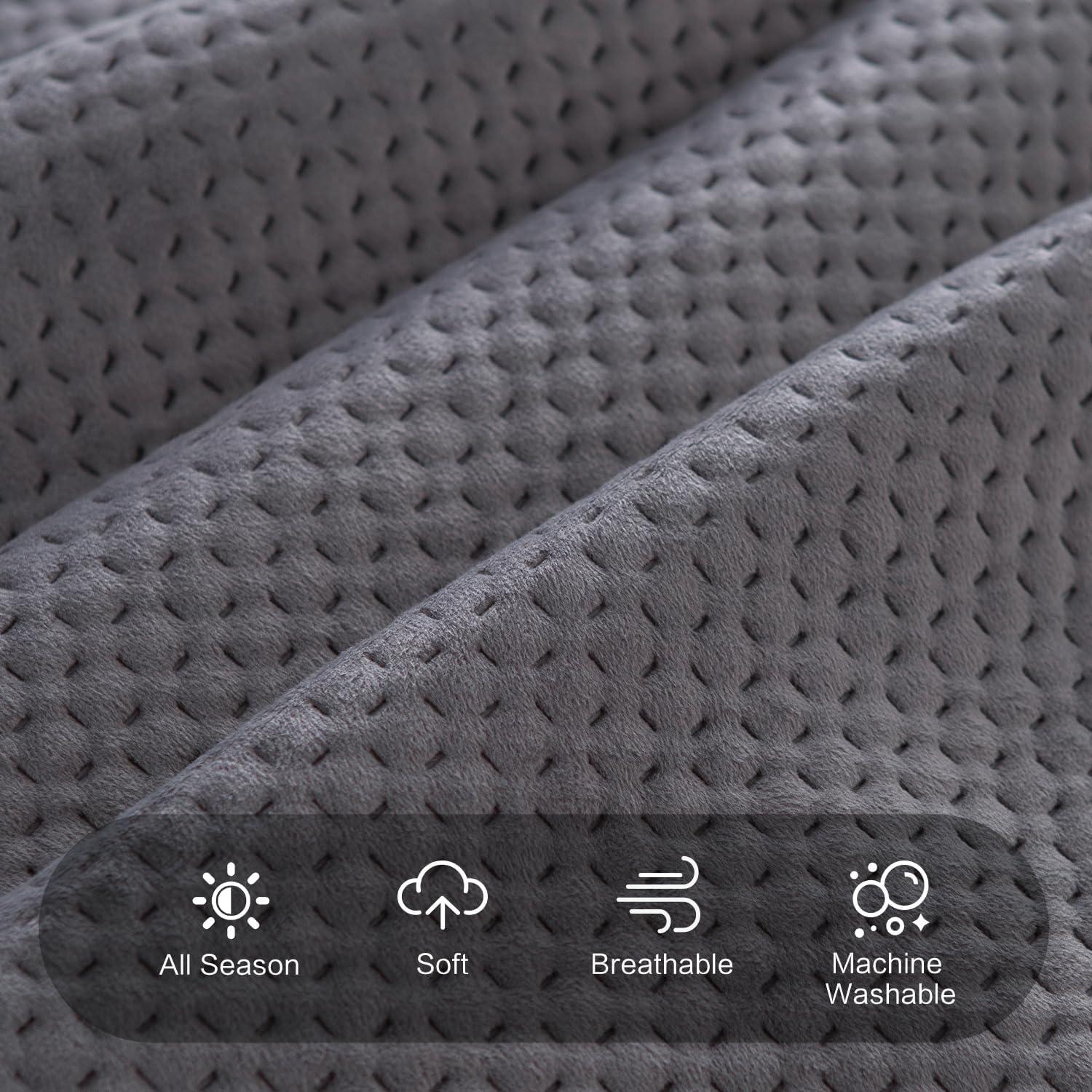 Kasentex  All Season Plush Poly Velvet Lavish Design Quilt Set Soft and Warm Machine Washable Coverlet Grey Queen