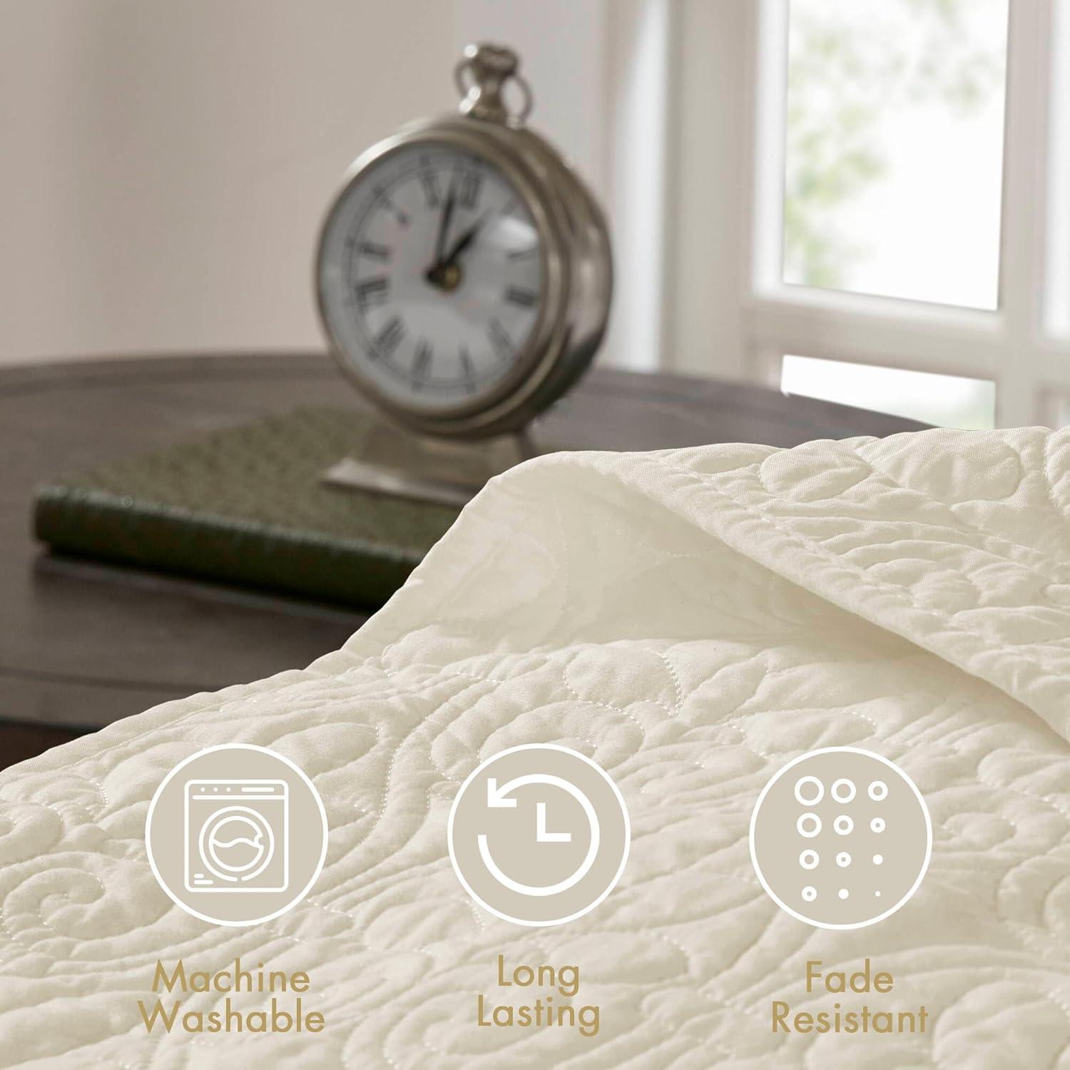 Madison Park Quebec Reversible Quilt Set
