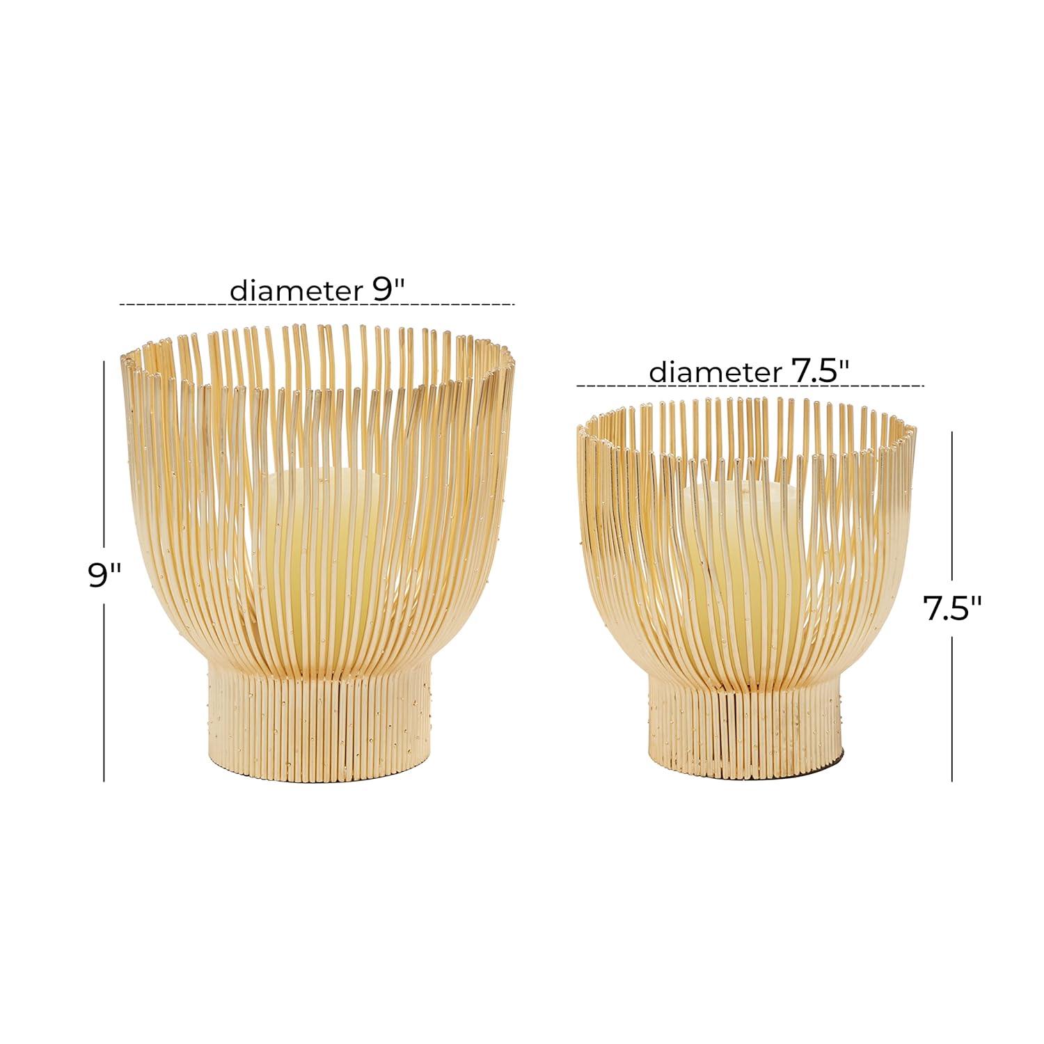 CosmoLiving by Cosmopolitan Cosmoliving By Cosmopolitan 2-Piece Cream Metal Candle Holder