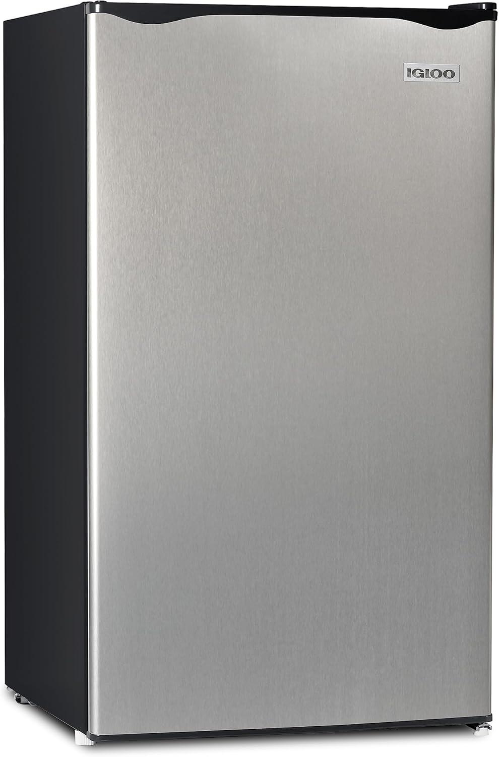 Igloo Igloo 3.2 Cubic Feet Freestanding Mini Fridge with Freezer