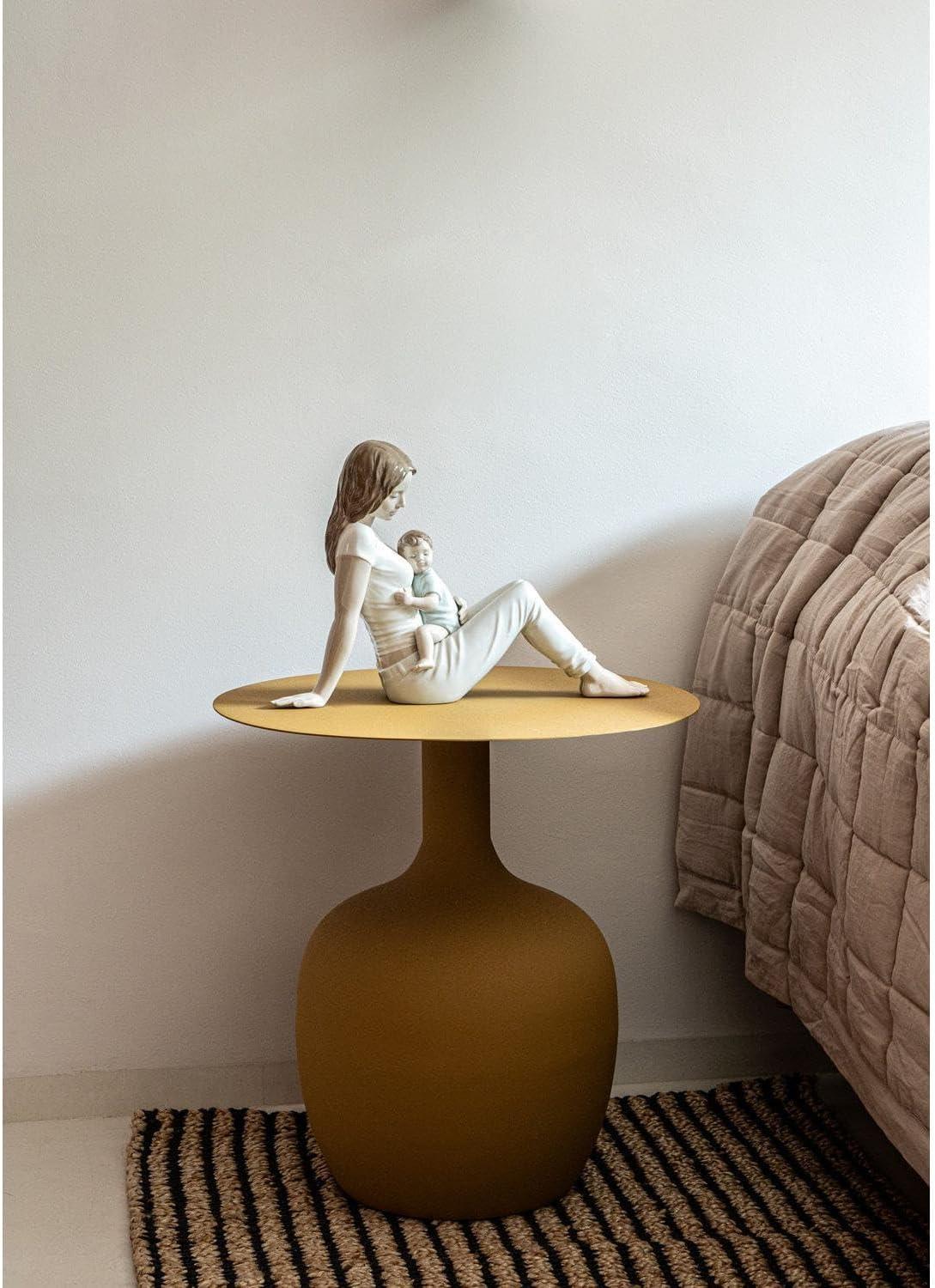 Lladro A Mother's Love Figurine