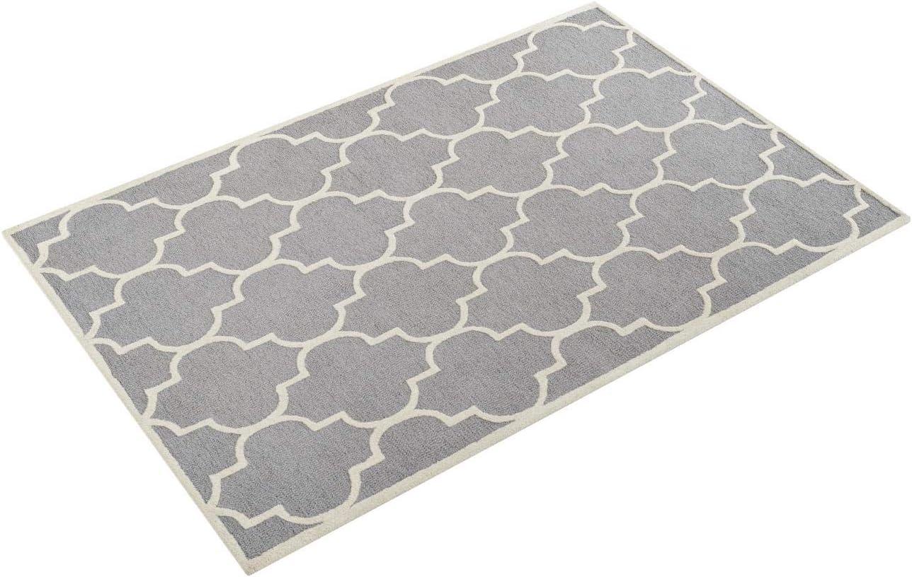 Elegant Silver and Ivory 4' x 6' Hand-Tufted Wool Area Rug