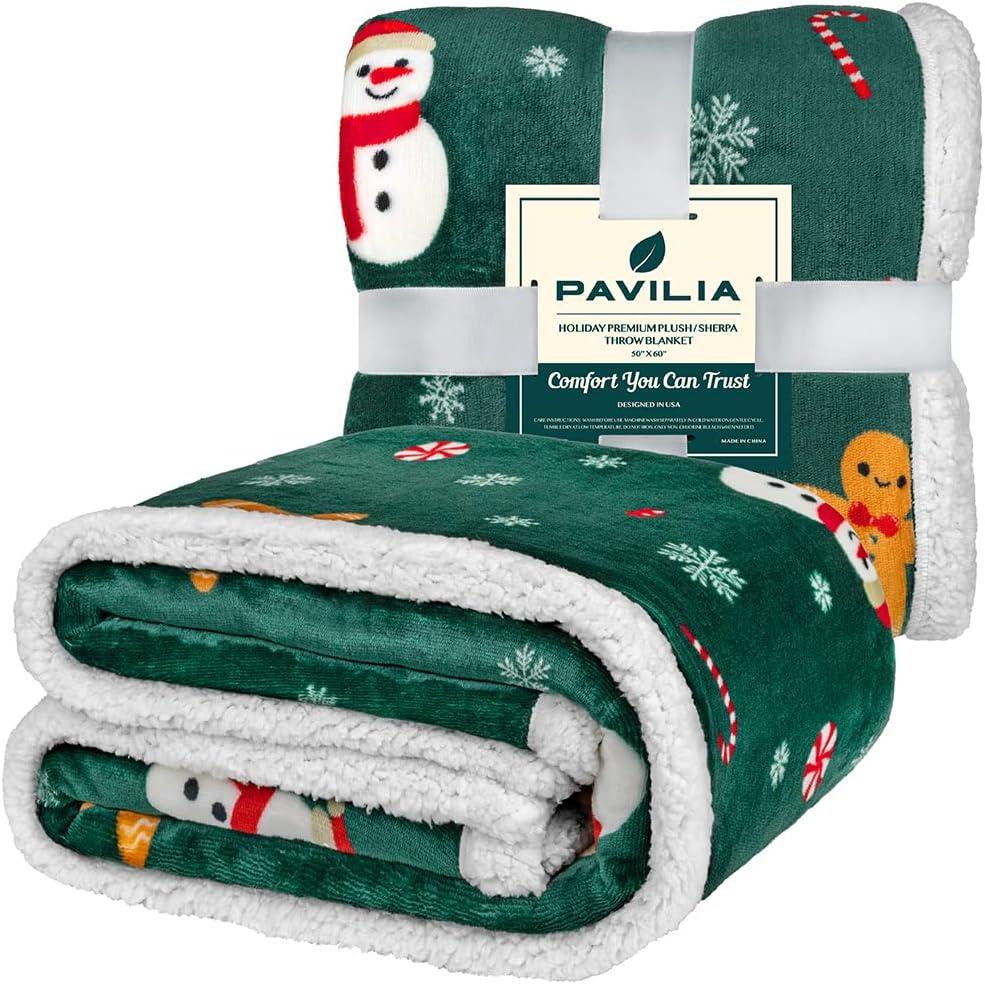 PAVILIA Premium Christmas Sherpa Throw Blanket | Christmas Decoration Gift, Fleece, Plush, Warm, Cozy Reversible Microfiber Holiday Blanket | Green Gingerbread - 50x60