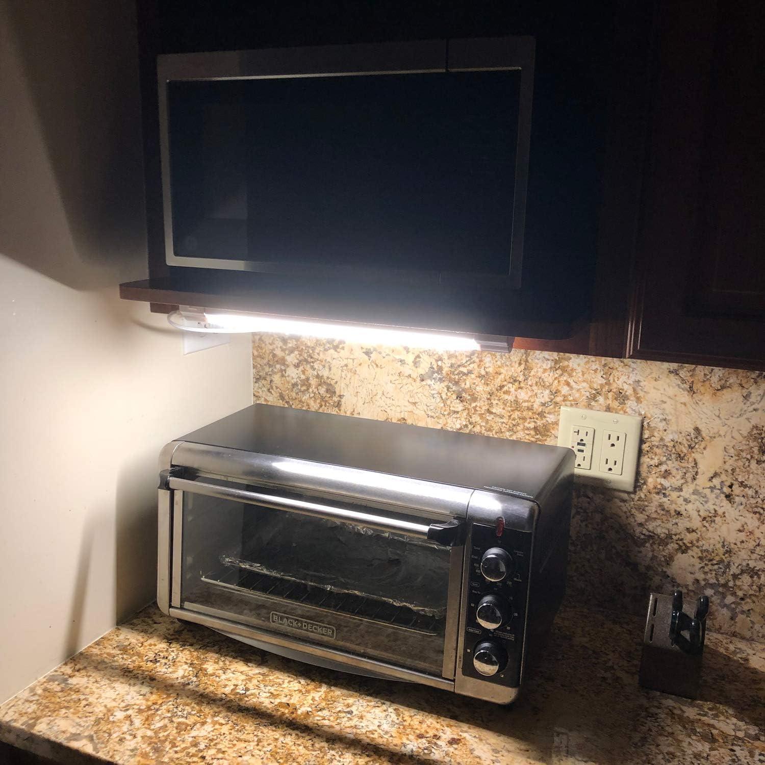 Maxxima 18 inch LED Under Cabinet Light 900 Lumens Warm White 3000K White On Off Switch Plug in Energy Star