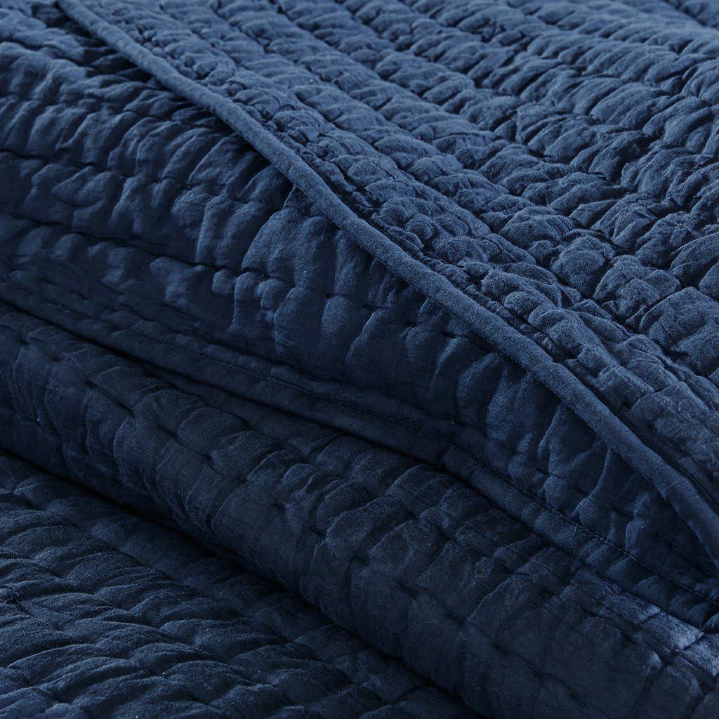 Madison Park Signature Serene 3 Piece Hand Quilted Cotton Quilt Set