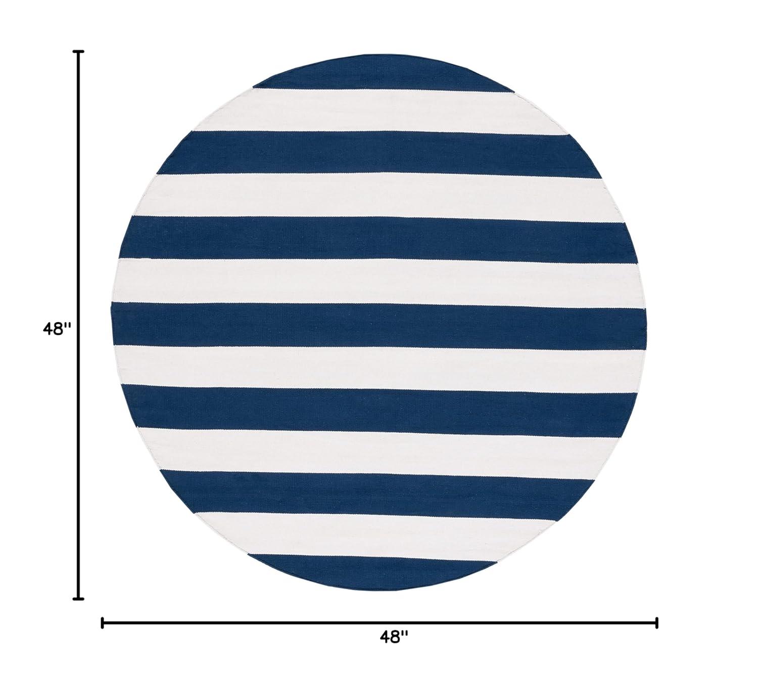 Montauk MTK712 Hand Woven Indoor Accent Rug - Navy/Ivory - 4' Round - Safavieh