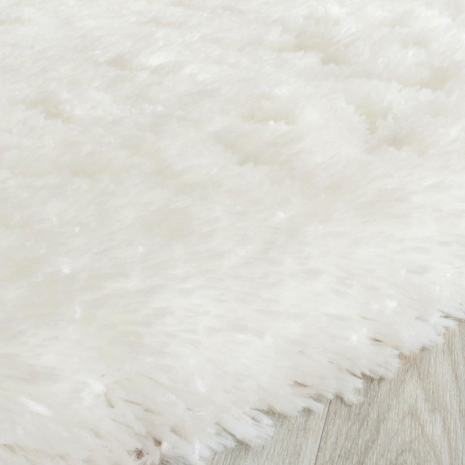 Ivory Round Tufted Sheepskin Shag Rug, 7' Diameter