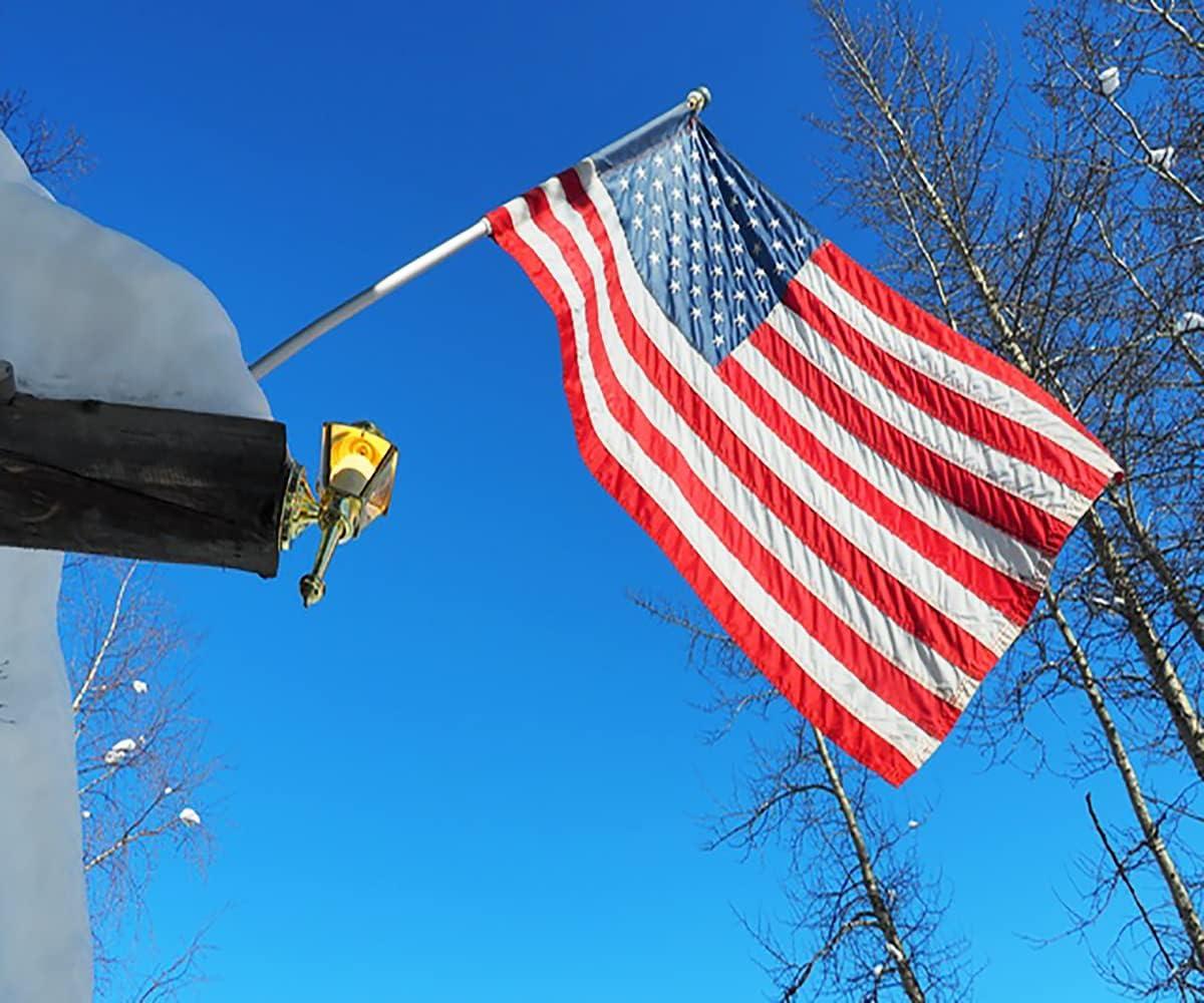 American flag USA flag 3x5FT-Embroidered Stars Flag Double Stitched Sewn Stripes Outdoors Indoors Heavy Duty flag Brass Grommets Banner