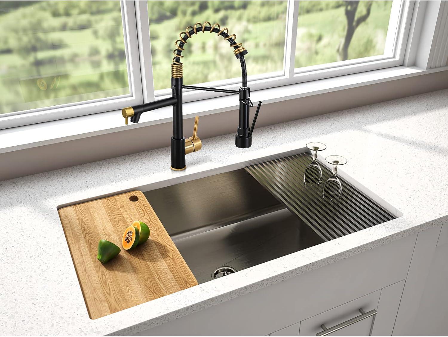 Matte Black and Gold Stainless Steel Pull Down Kitchen Faucet