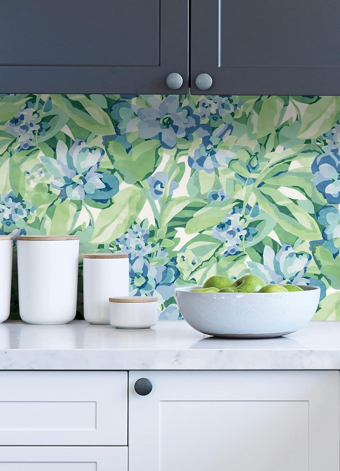 Belles Fleurs Peel & Stick Floral Roll