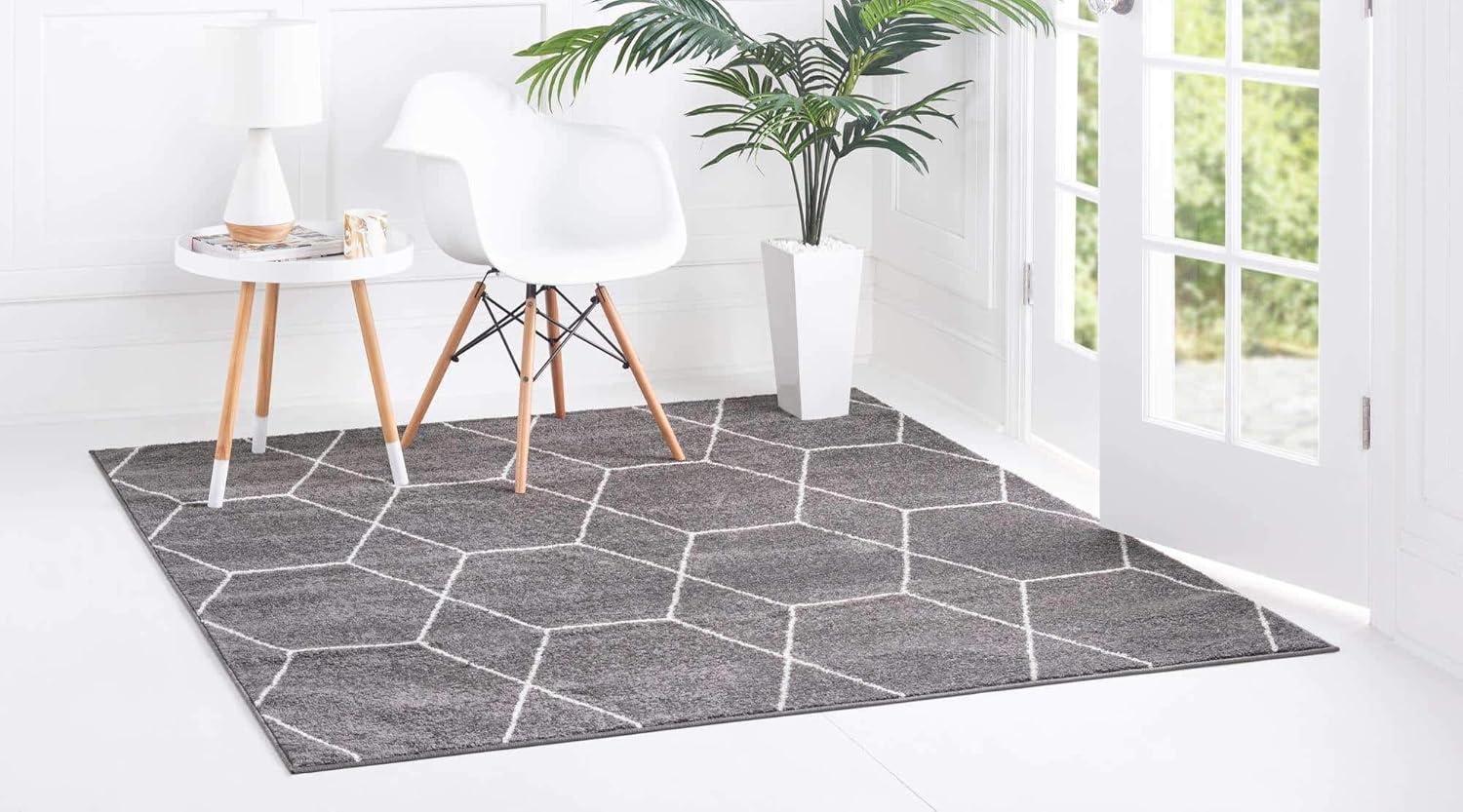 5' Square Dark Gray & Ivory Geometric Synthetic Area Rug