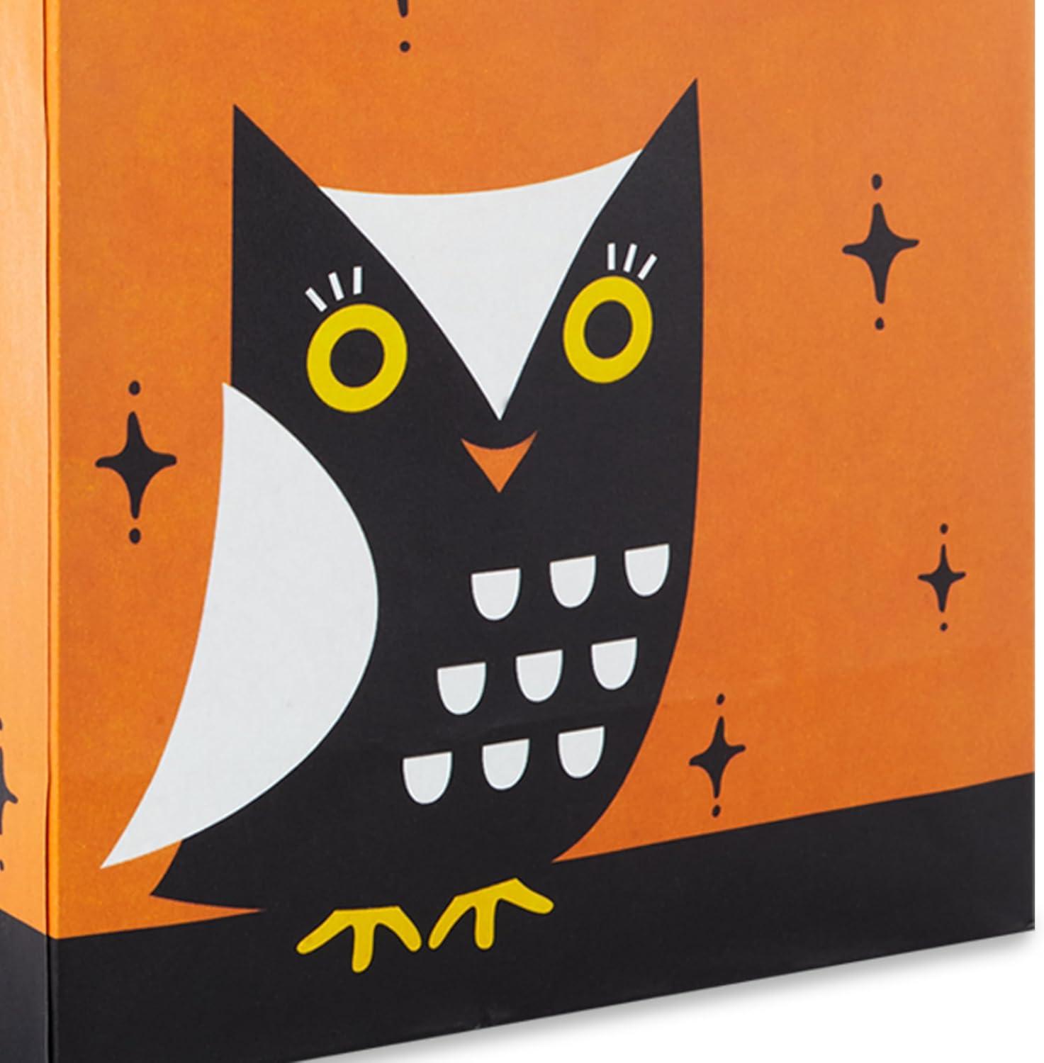 Hallmark 6" Small Halloween Gift Bags (6 Bags, 3 Designs: Owl, Ghost, "Happy Halloween") for Kids, Boo Bags, Classroom Parties, Teacher Gifts