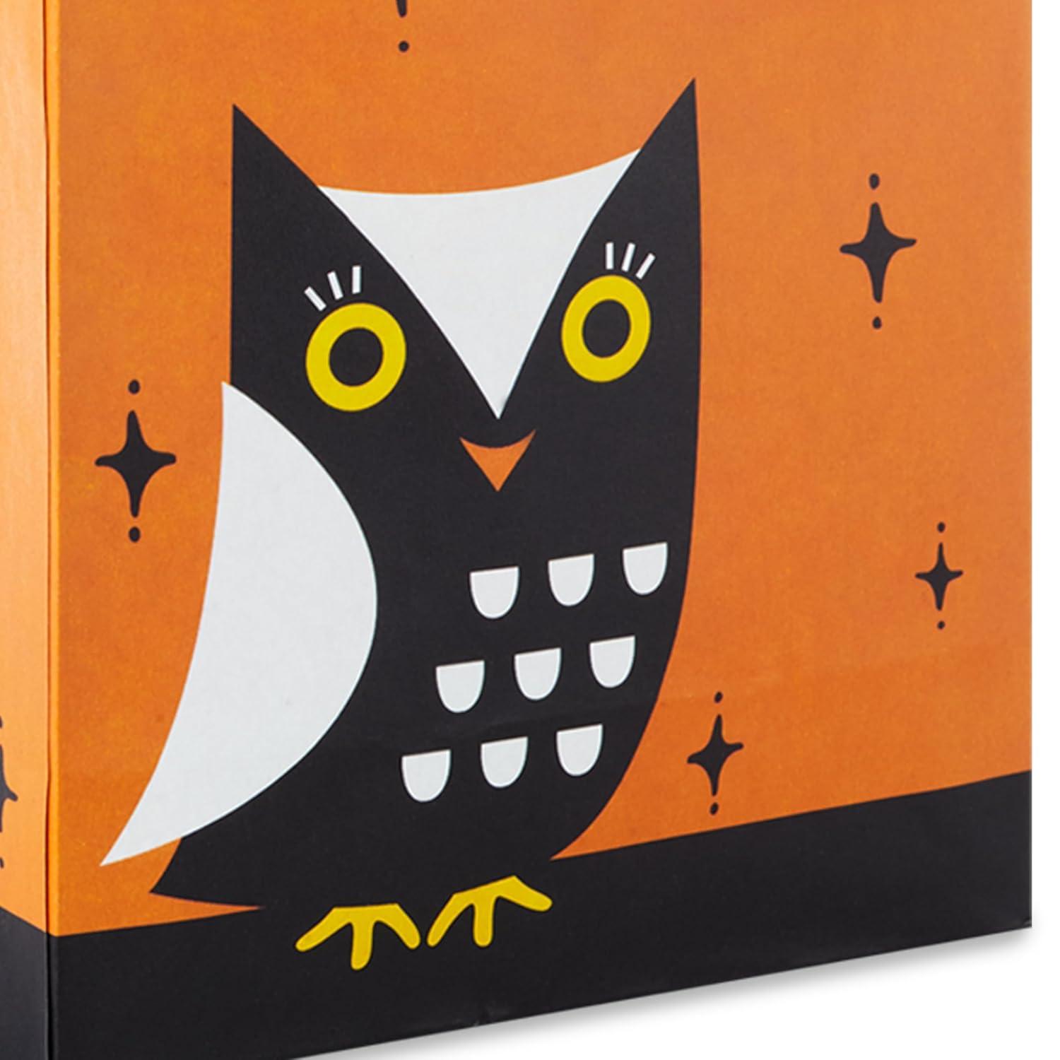 Hallmark 6" Small Halloween Gift Bags (6 Bags, 3 Designs: Owl, Ghost, "Happy Halloween") for Kids, Boo Bags, Classroom Parties, Teacher Gifts