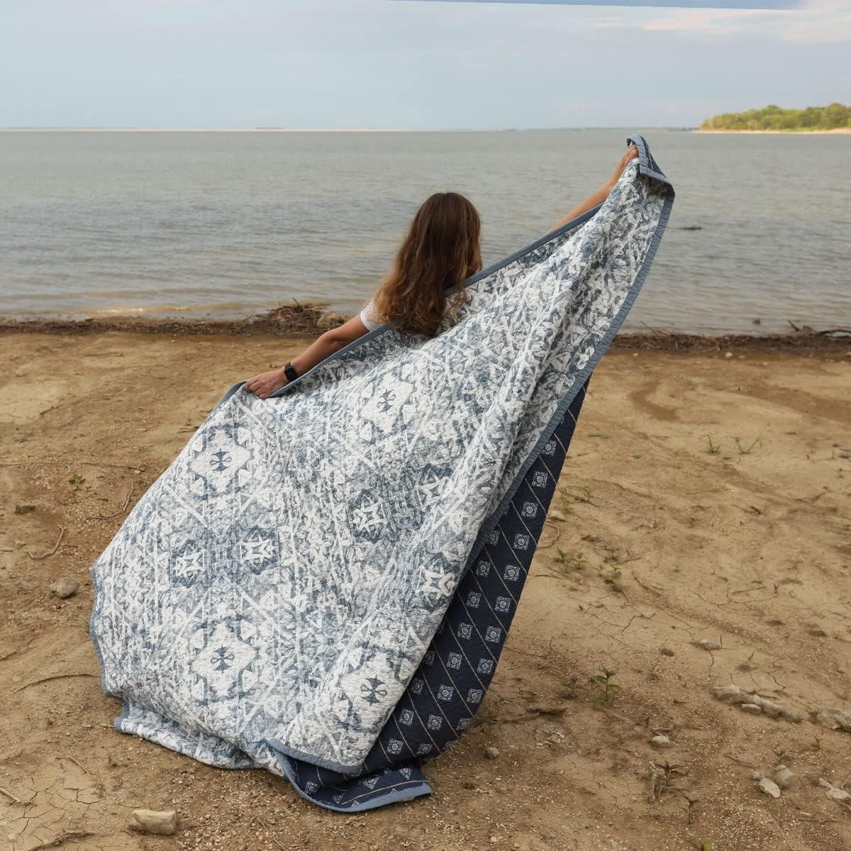 HiEnd Accents Skyler Coastal Cotton Abstract Quilt Set