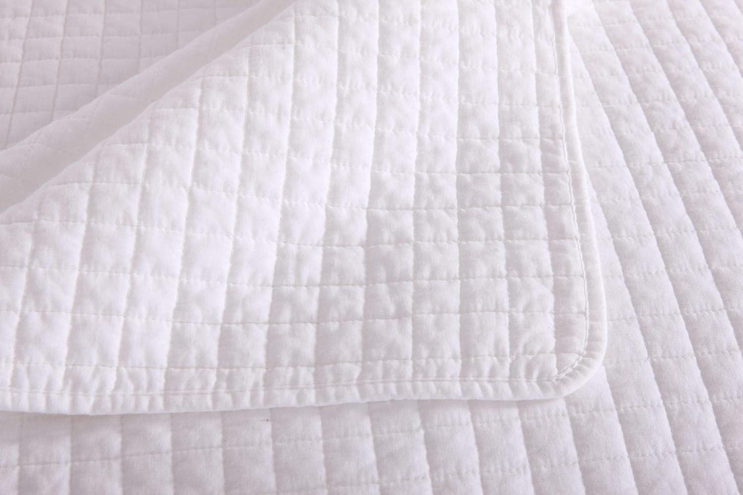 White Cotton Queen Reversible Quilted Bedspread Set