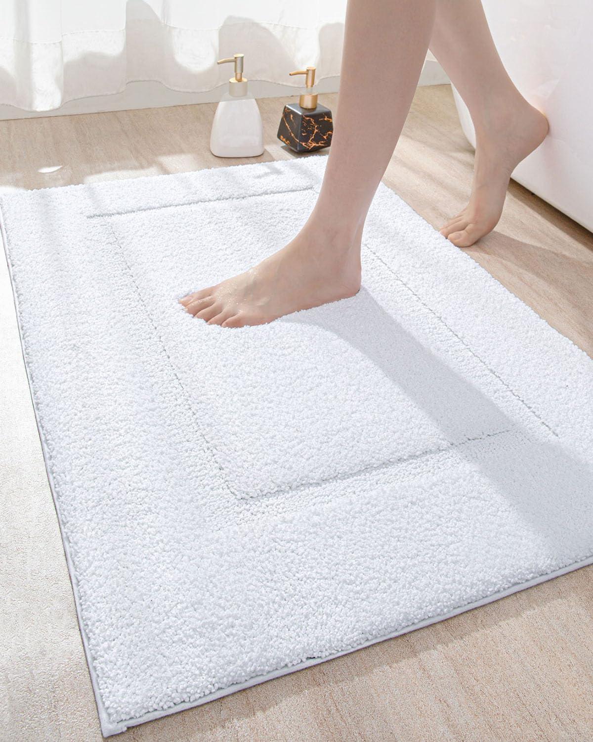 White Microfiber Non-Slip Absorbent Bathroom Rug 24"x16"