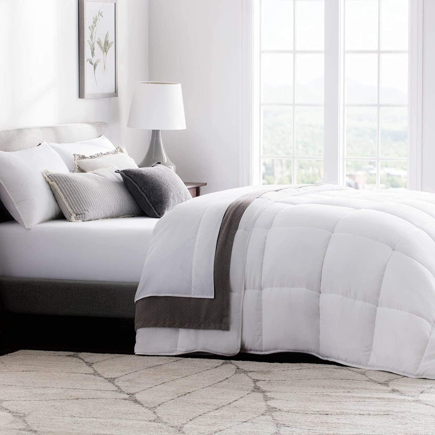 Oversized Queen White Microfiber Quilted Down Alternative Comforter