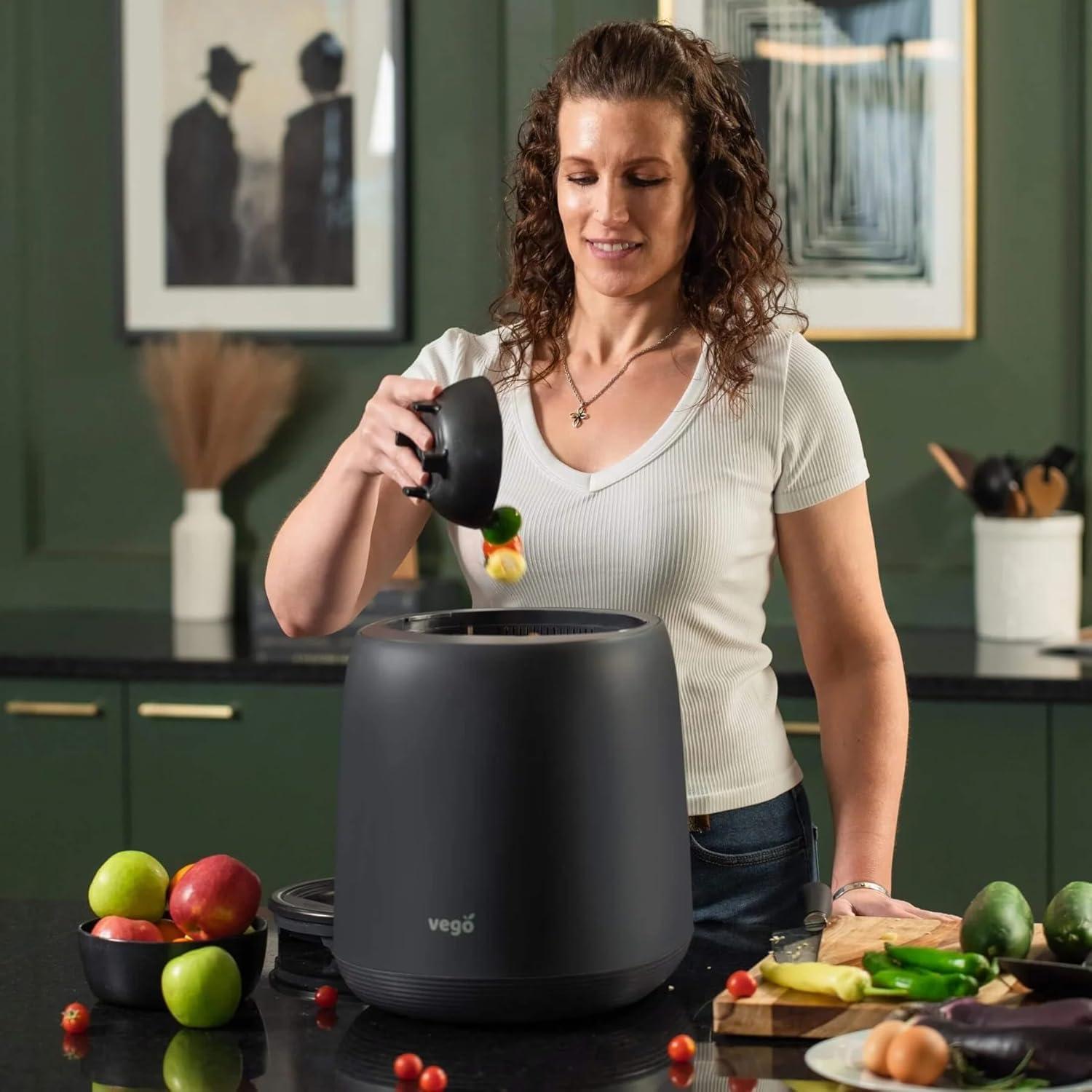 Vego Smart Kitchen Composter, 4L Electric Composter for Kitchen 5 Modes Weight-Based Smart Compost Bin with App Odorless Auto-Cleaning Food Waste Compost Machine Indoor, Black