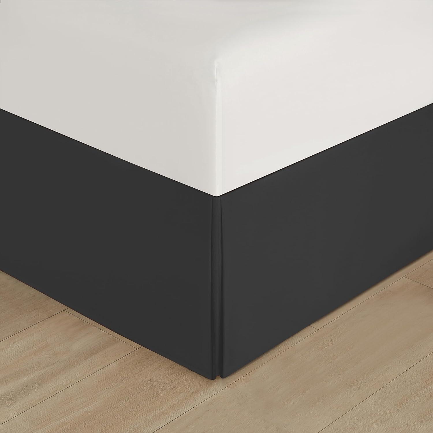 Nanshing 7pc California King Kath Comforter Set Silver