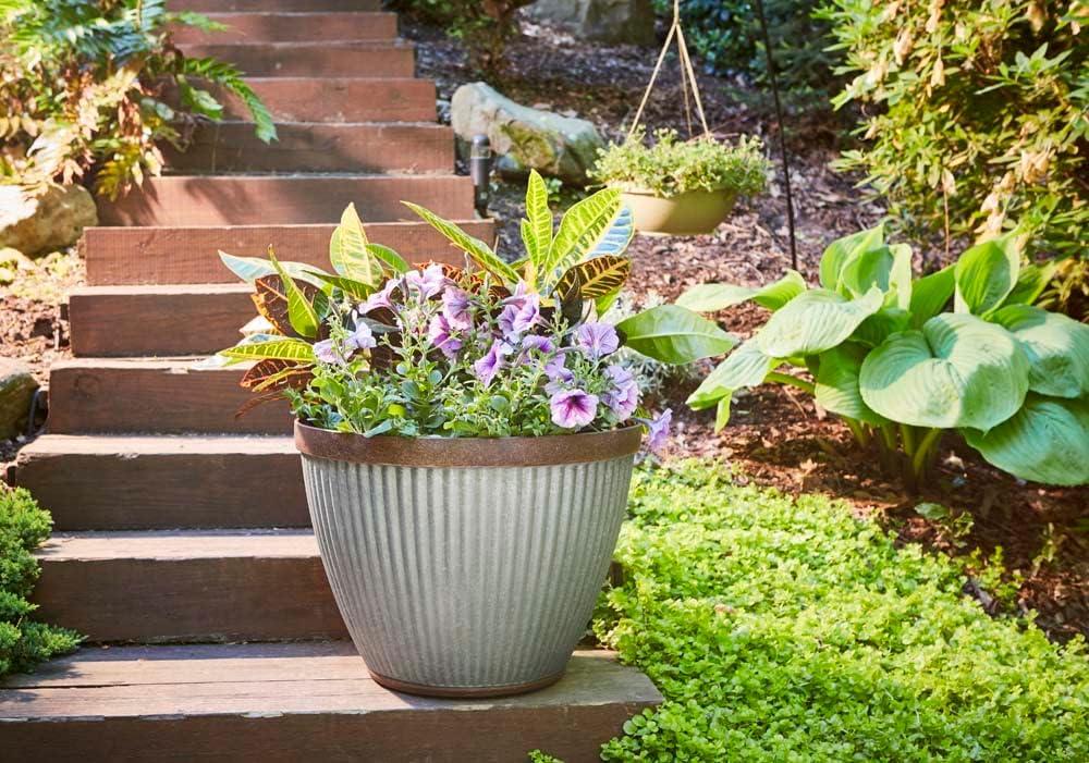 Southern Patio Westlake Indoor/Outdoor Pleated Planter with Galvanized Finish, Silver, 10in