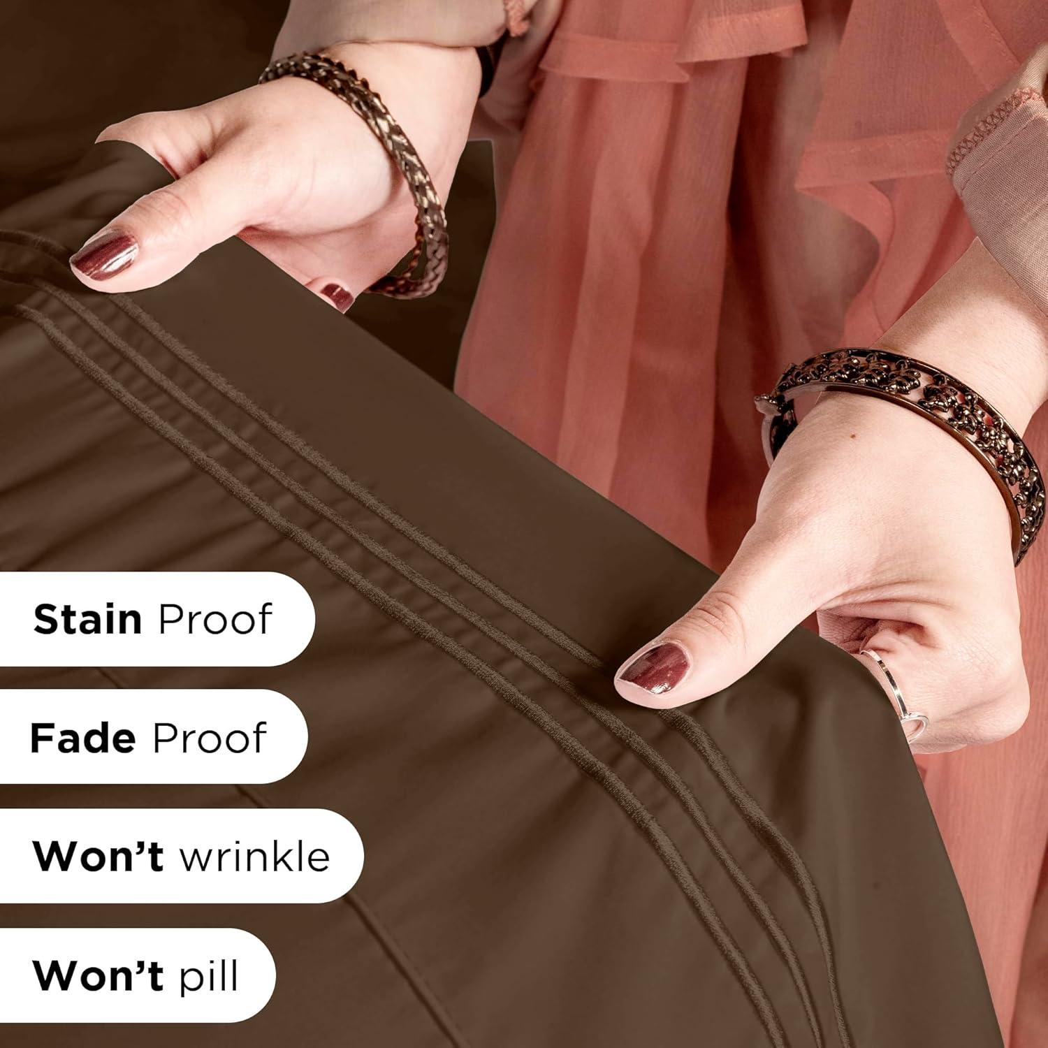 ROYALE LINENS - 3 Piece Twin Bed Sheet - Soft Brushed Microfiber 1800 Bedding Set - 1 Fitted Sheet, 1 Flat Sheet, 1 Pillowcase -Wrinkle & Fade Resistant Luxury Sheet Set (Chocolate Brown, Twin)