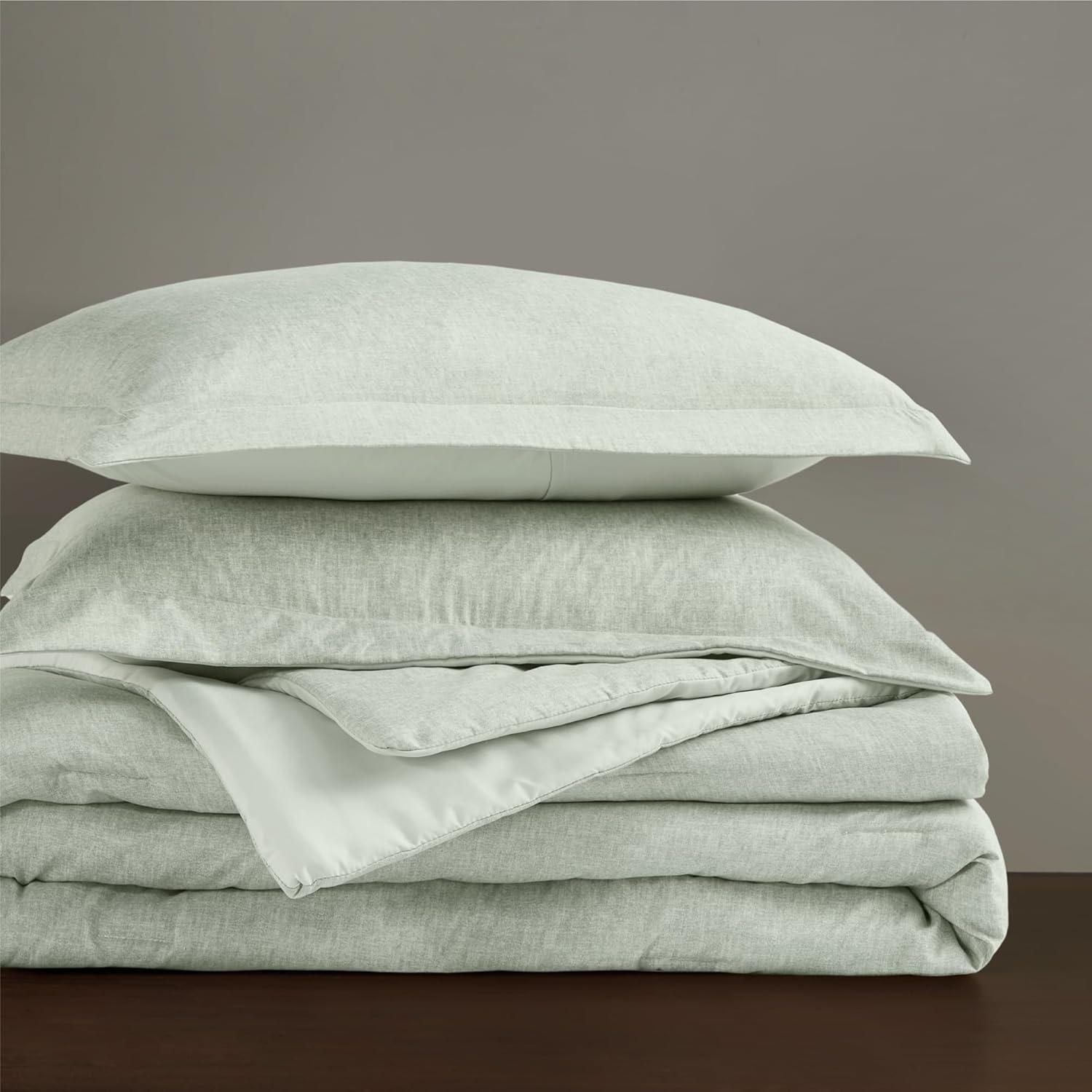 Lightweight Grey Comforter for Queen Size and Full Size Bed, Modern Chambray Bedding Set, Including 1 Comforter and 2 Pillow Shams