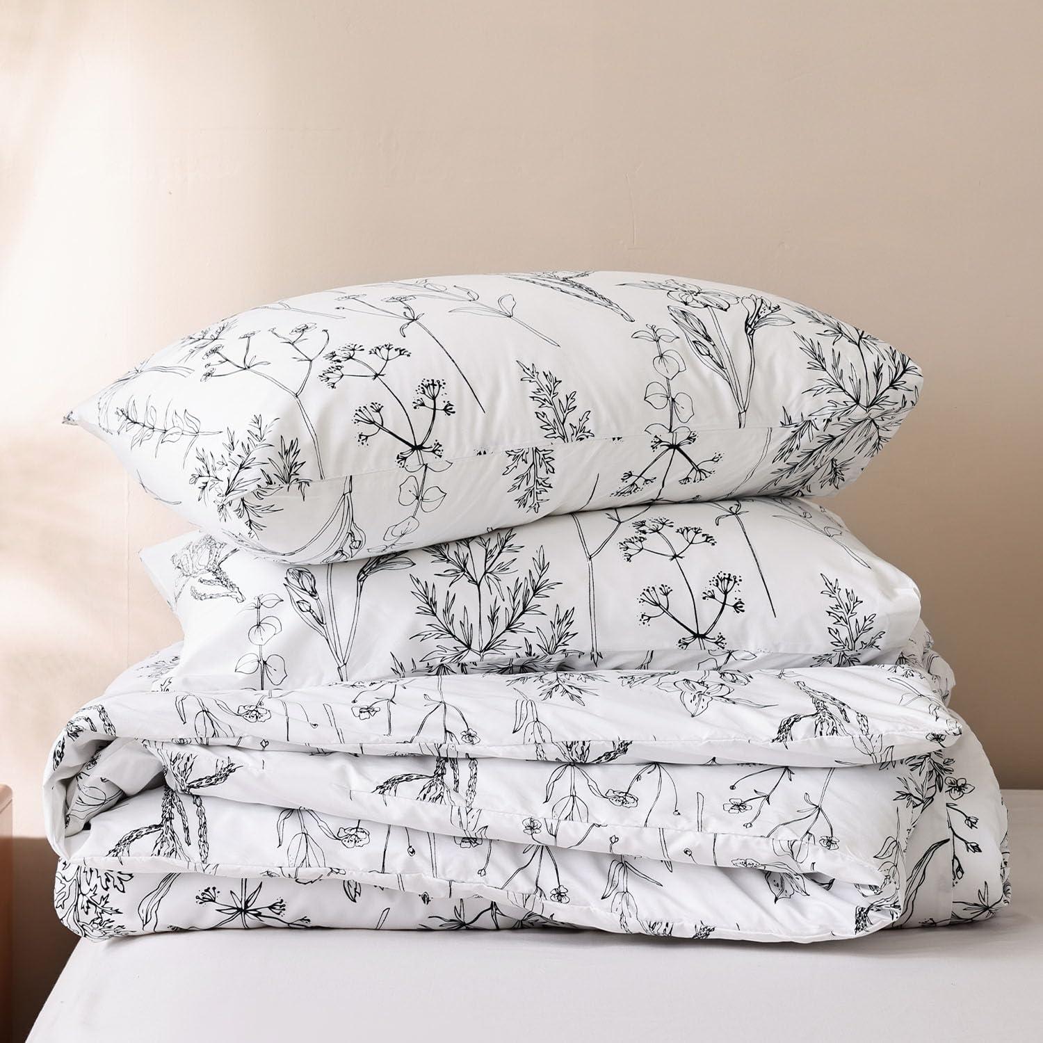 Queen Comforter Set - Floral Comforters Queen Size, White Comforter, 3 Pieces, 1 Comforter (90"x90") & 2 Pillow Cases (20"x26"), White
