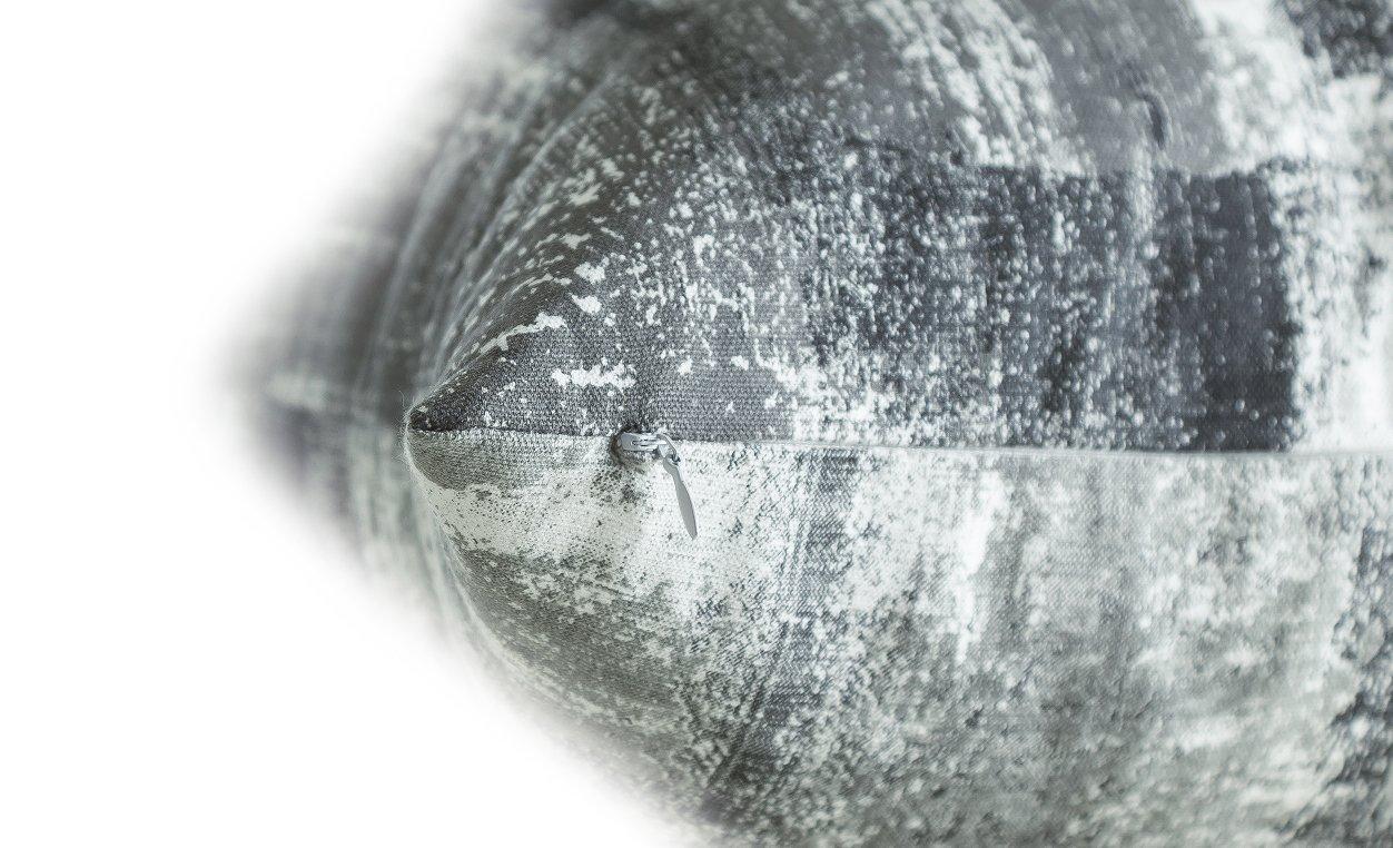 TreeWool (Pack of 2) Brush Art Accent Decorative Square Cotton Throw Pillow Covers (22 x 22 inches, Navy Blue)