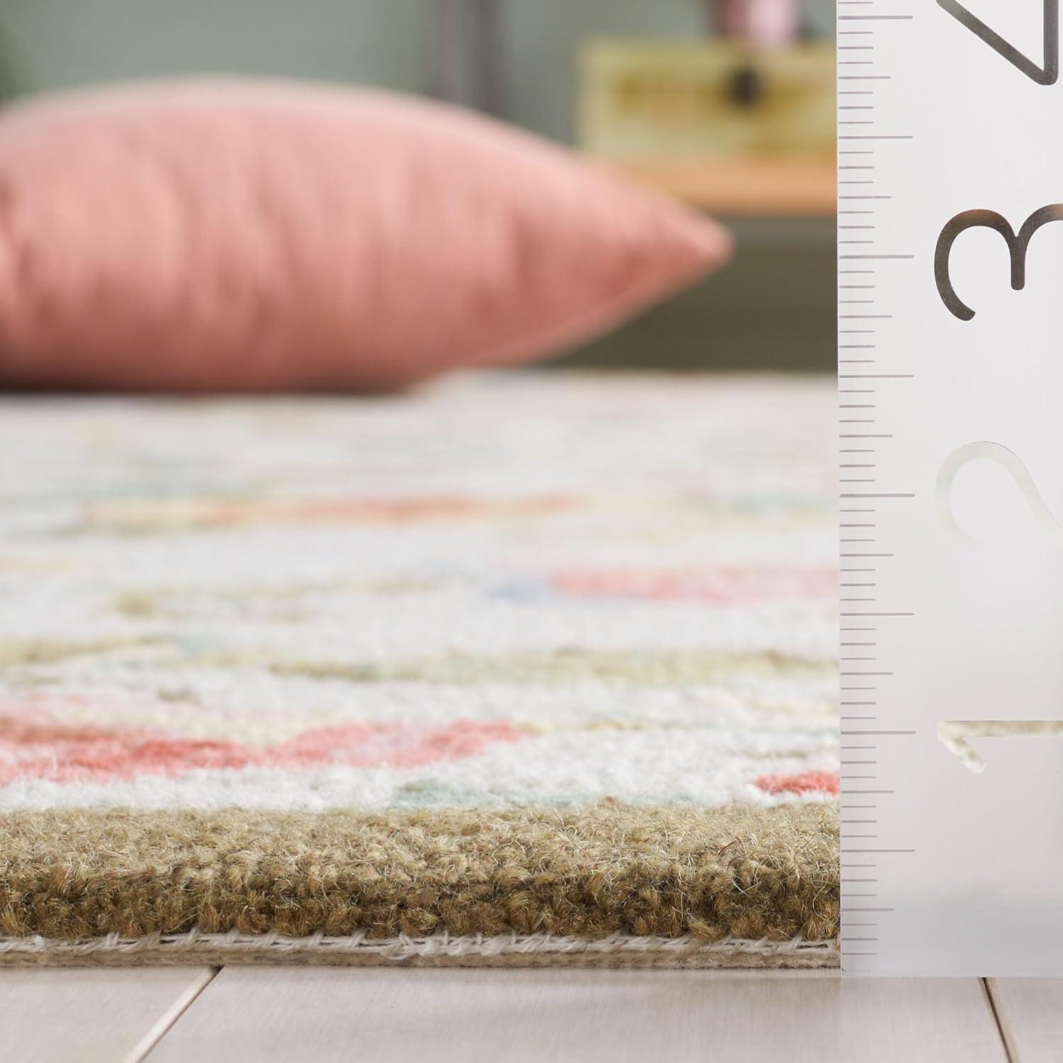 Handmade Ivory and Sage Floral Wool Rectangular Rug