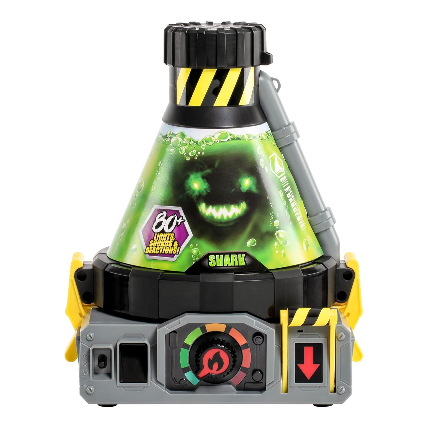 Beast Lab Shark Beast Creator Real Bio Mist and 80+ Lights, Sounds and Reactions, Ages 5+